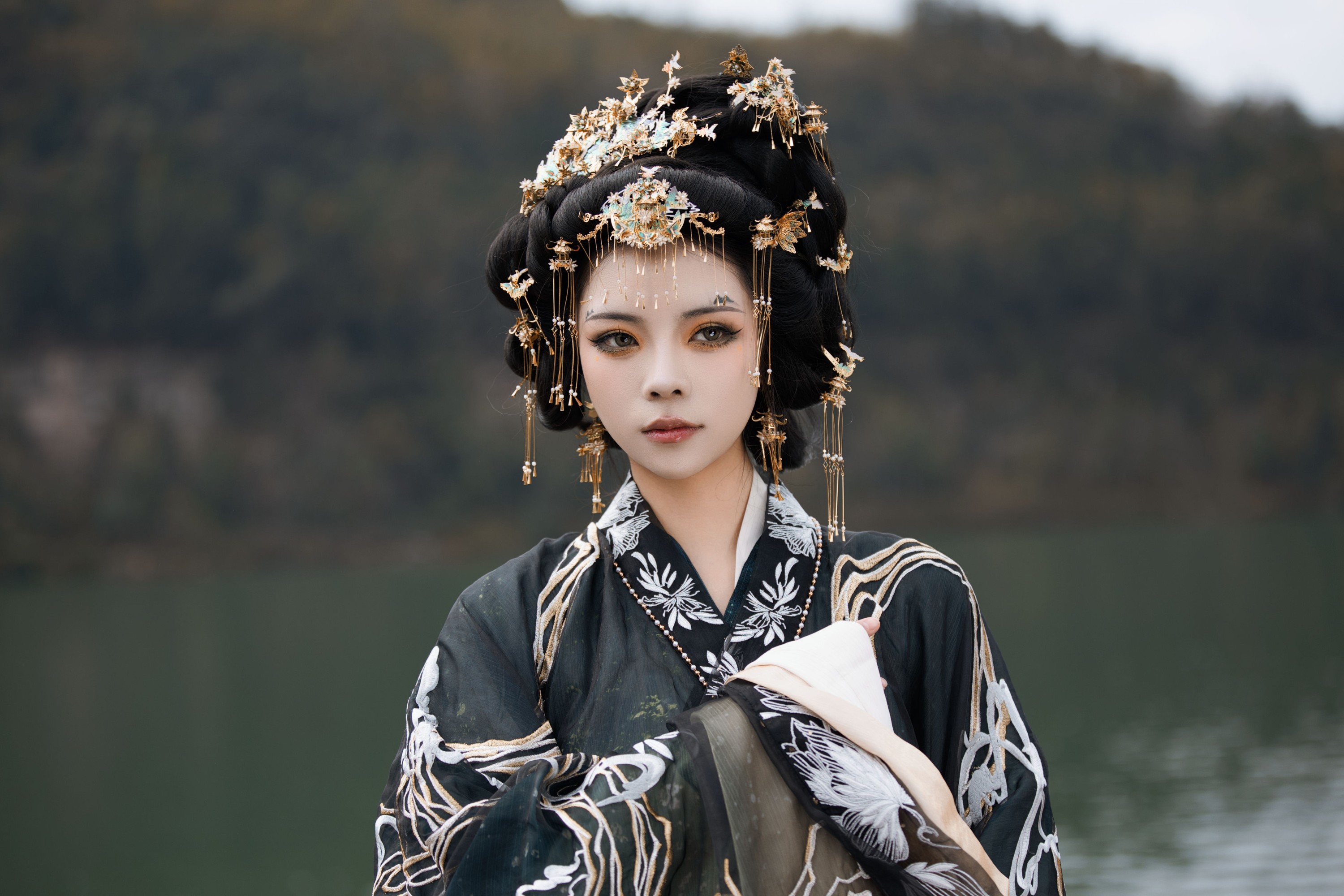 图片[5]-赵瑞洁EZ_ – 《女皇陛下》[24P]-COS写真在线网