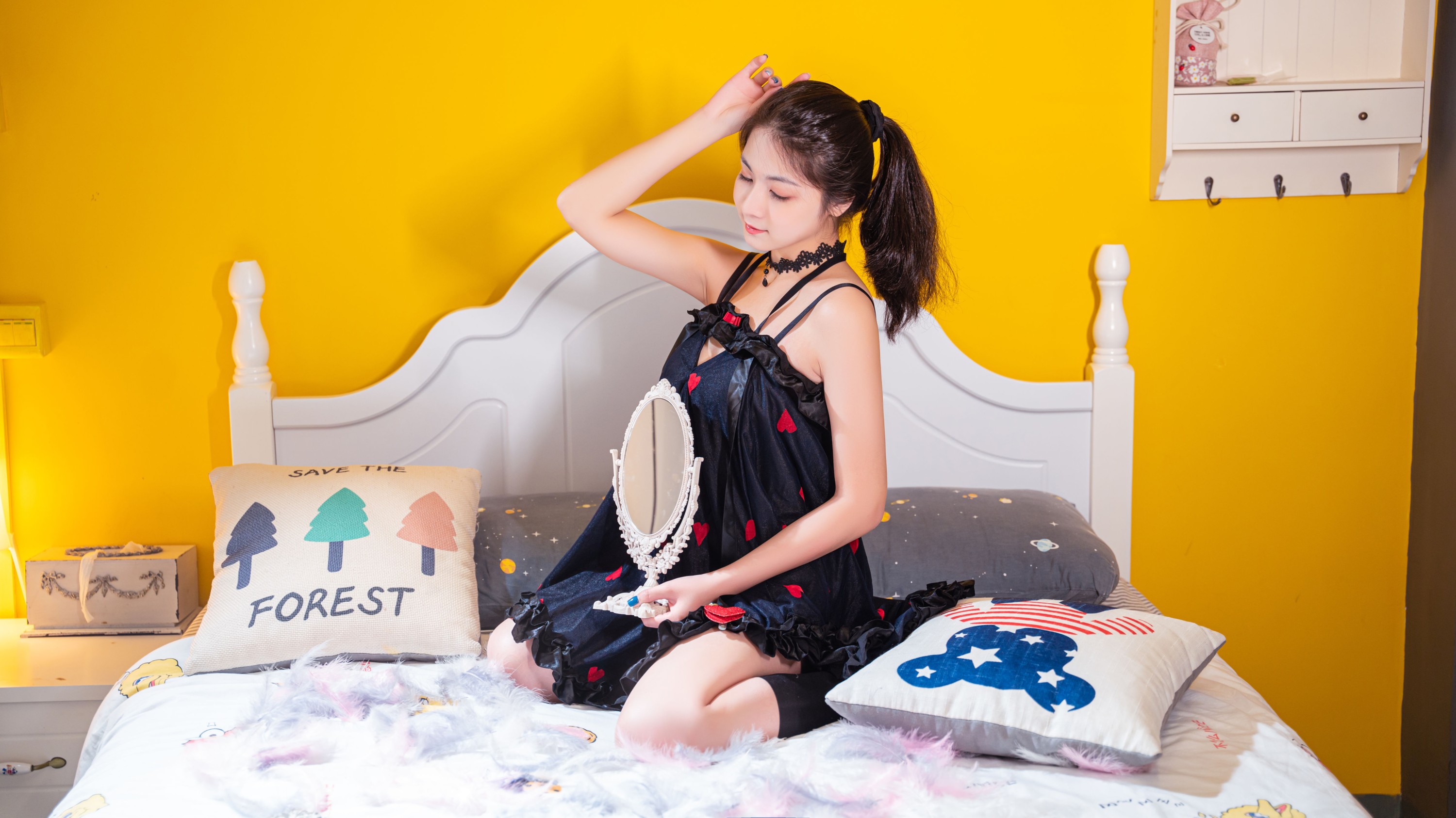 图片[4]-零基础的米团 – 《慵懒羽毛》[24P]-COS写真在线网