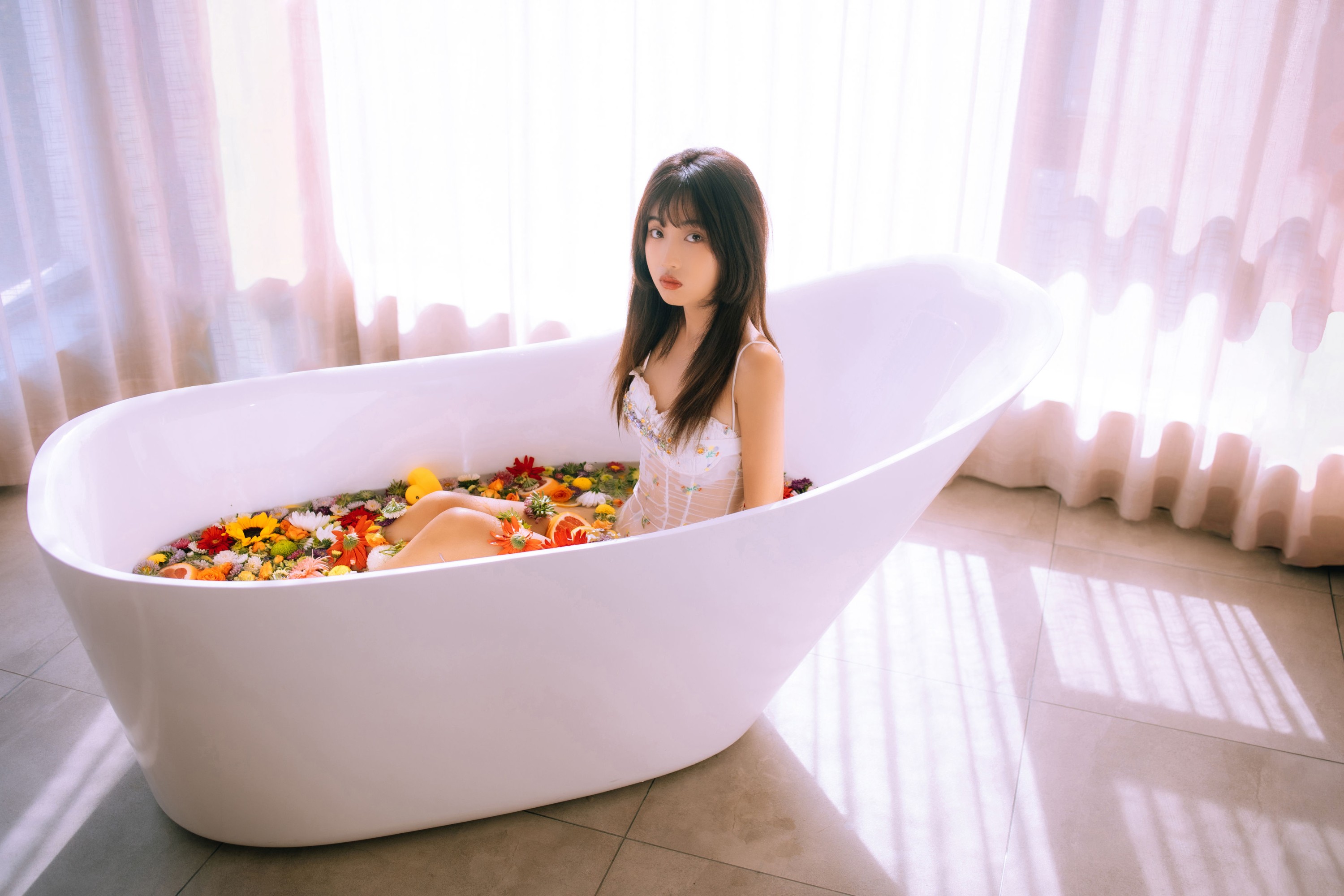 图片[5]-文文 – 《浴缸鲜花少女》[45P]-COS写真在线网