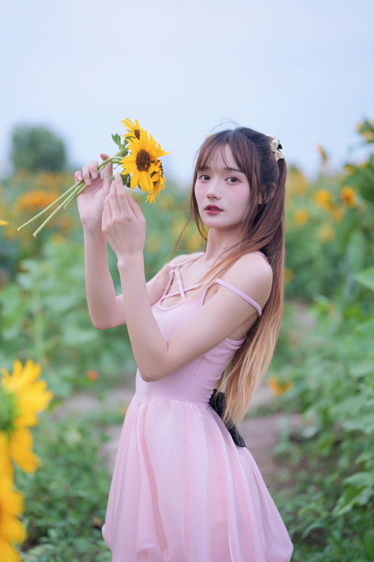 图片[5]-兔子Zzz不吃胡萝卜 – 《蓝调向日葵少女》[29P]-COS写真在线网
