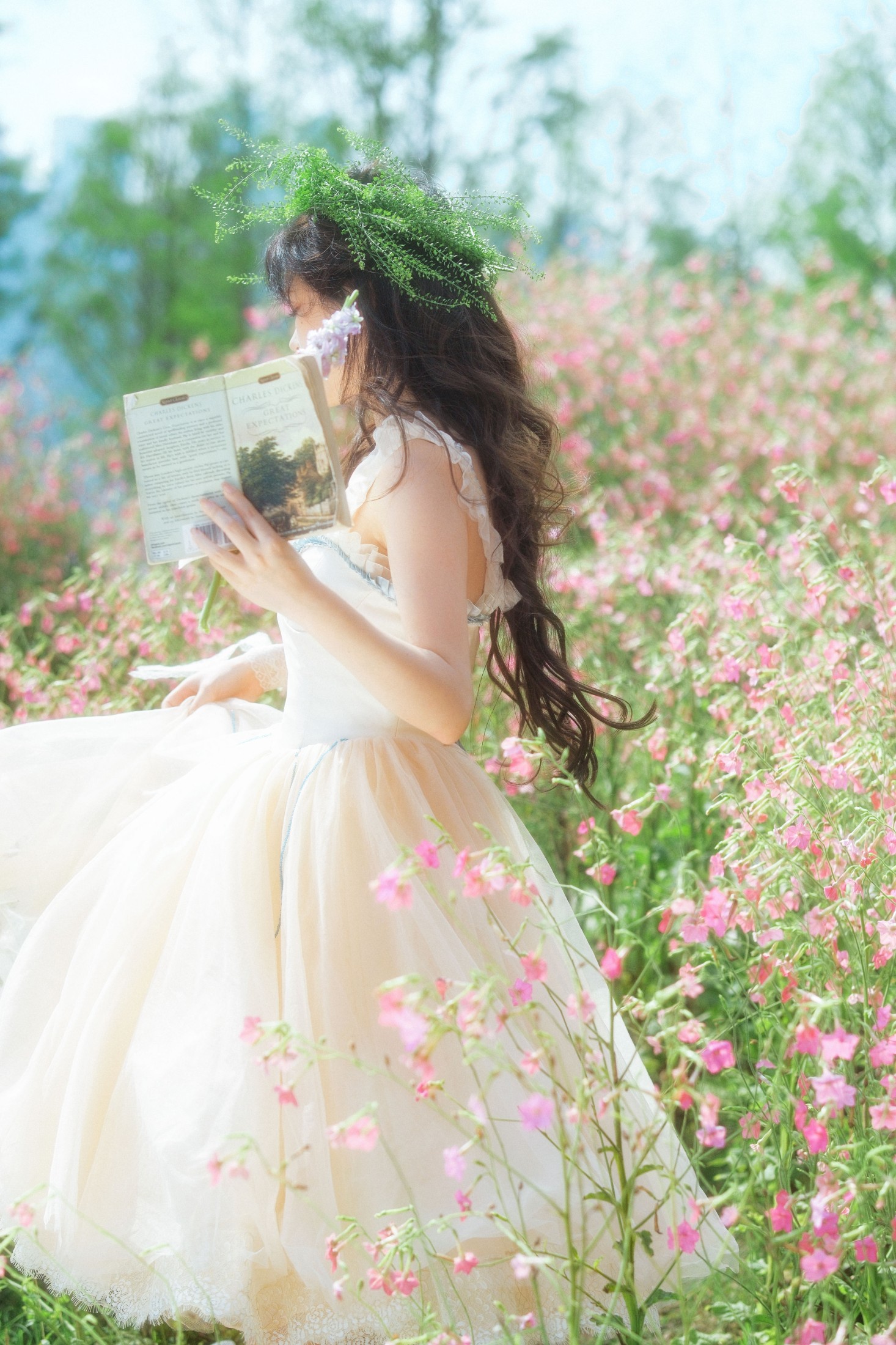 星之卡桃 – 《花丛起舞》[20P] - 秀人网免费无水印在线套图写真