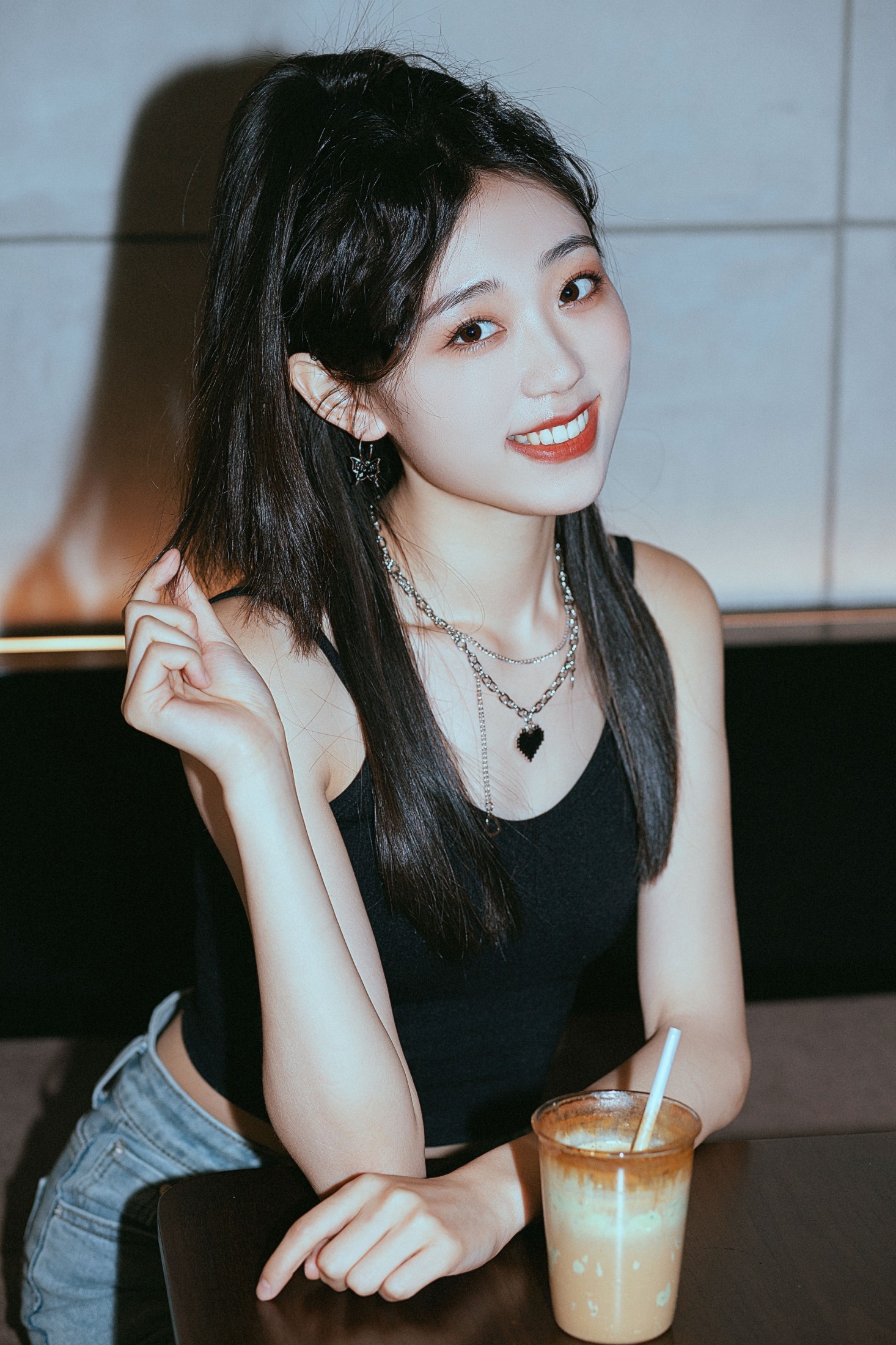 图片[5]-LLT – 《夏日咖啡店》[35P]-COS写真在线网