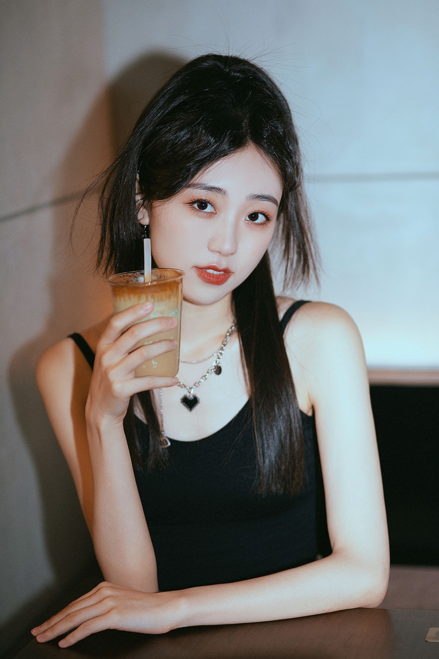 图片[4]-LLT – 《夏日咖啡店》[35P]-COS写真在线网