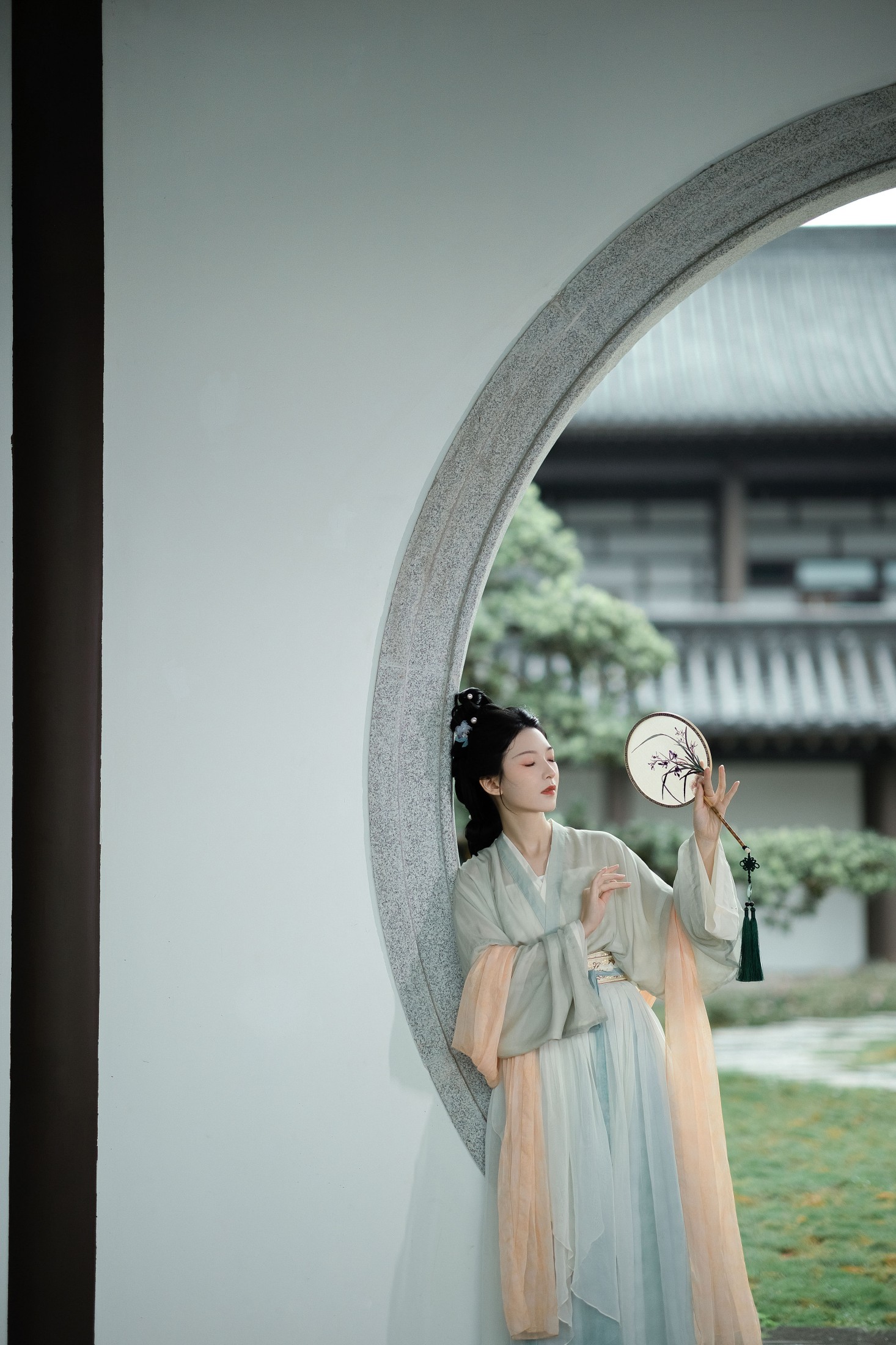 图片[3]-芙蕖尚盈 – 《雨打芭蕉》[26P]-COS写真在线网