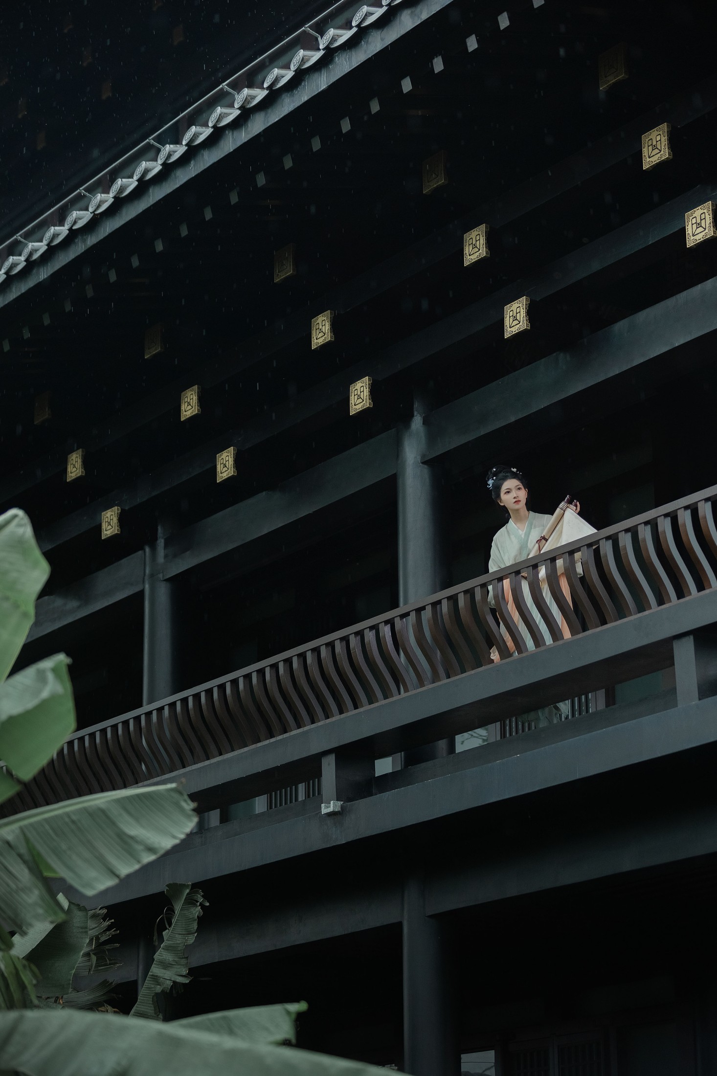 图片[6]-芙蕖尚盈 – 《雨打芭蕉》[26P]-COS写真在线网
