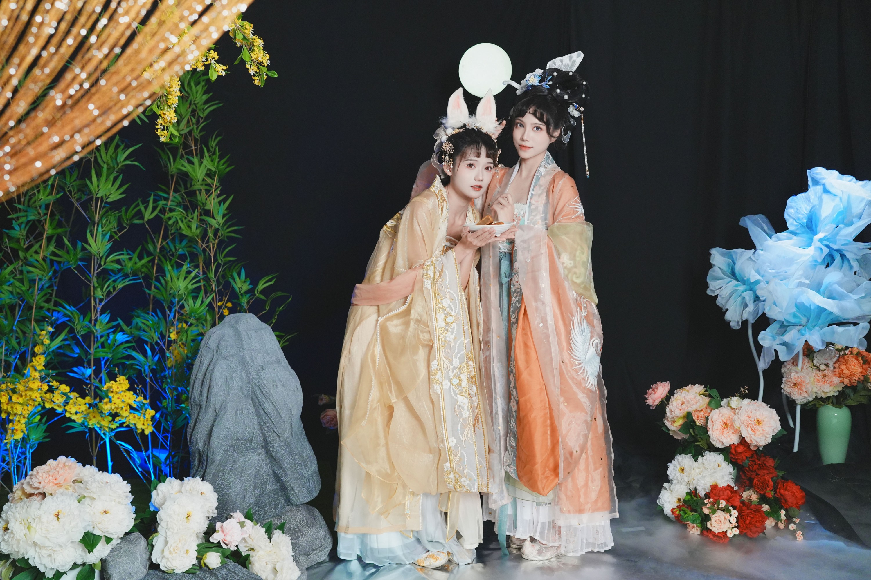 图片[4]-贰加六 兔子Zzz不吃胡萝卜 – 《月圆广寒宫》[28P]-COS写真在线网