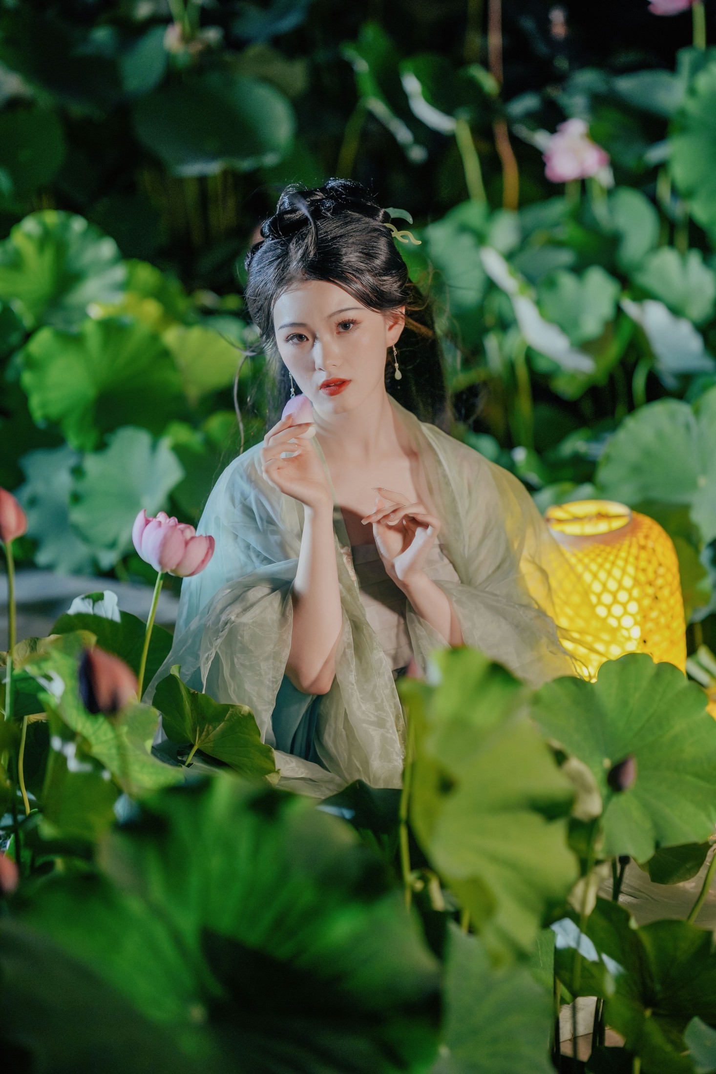 图片[3]-悦璃 – 《仲夏荷塘夜》[22P]-COS写真在线网