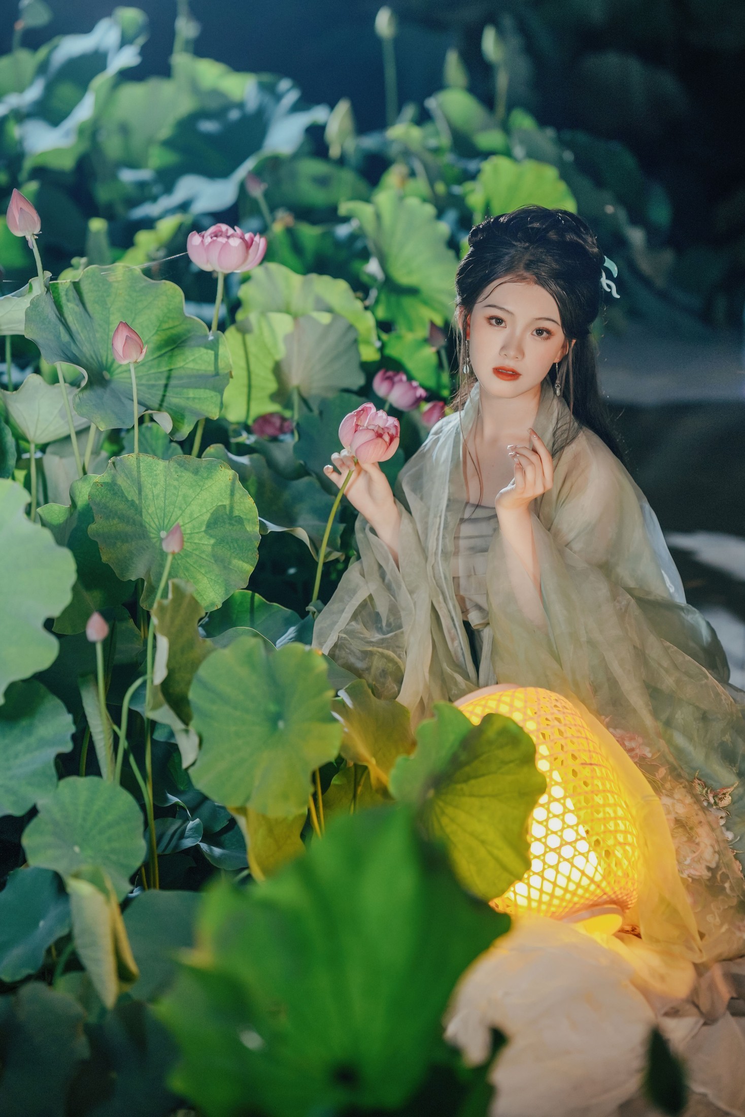 图片[4]-悦璃 – 《仲夏荷塘夜》[22P]-COS写真在线网