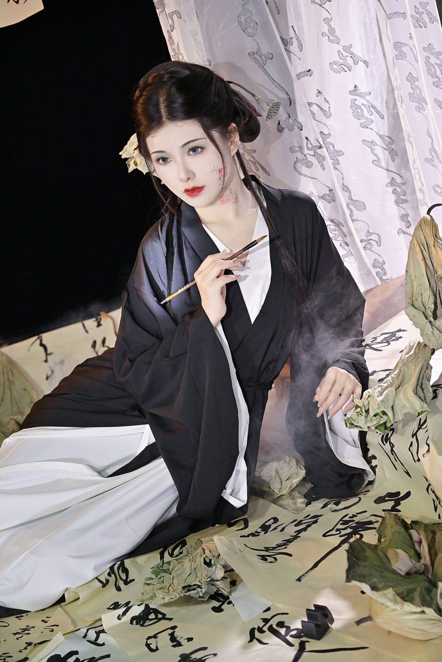 图片[5]-伊伊不想长胖胖 – 《残荷》[30P]-COS写真在线网