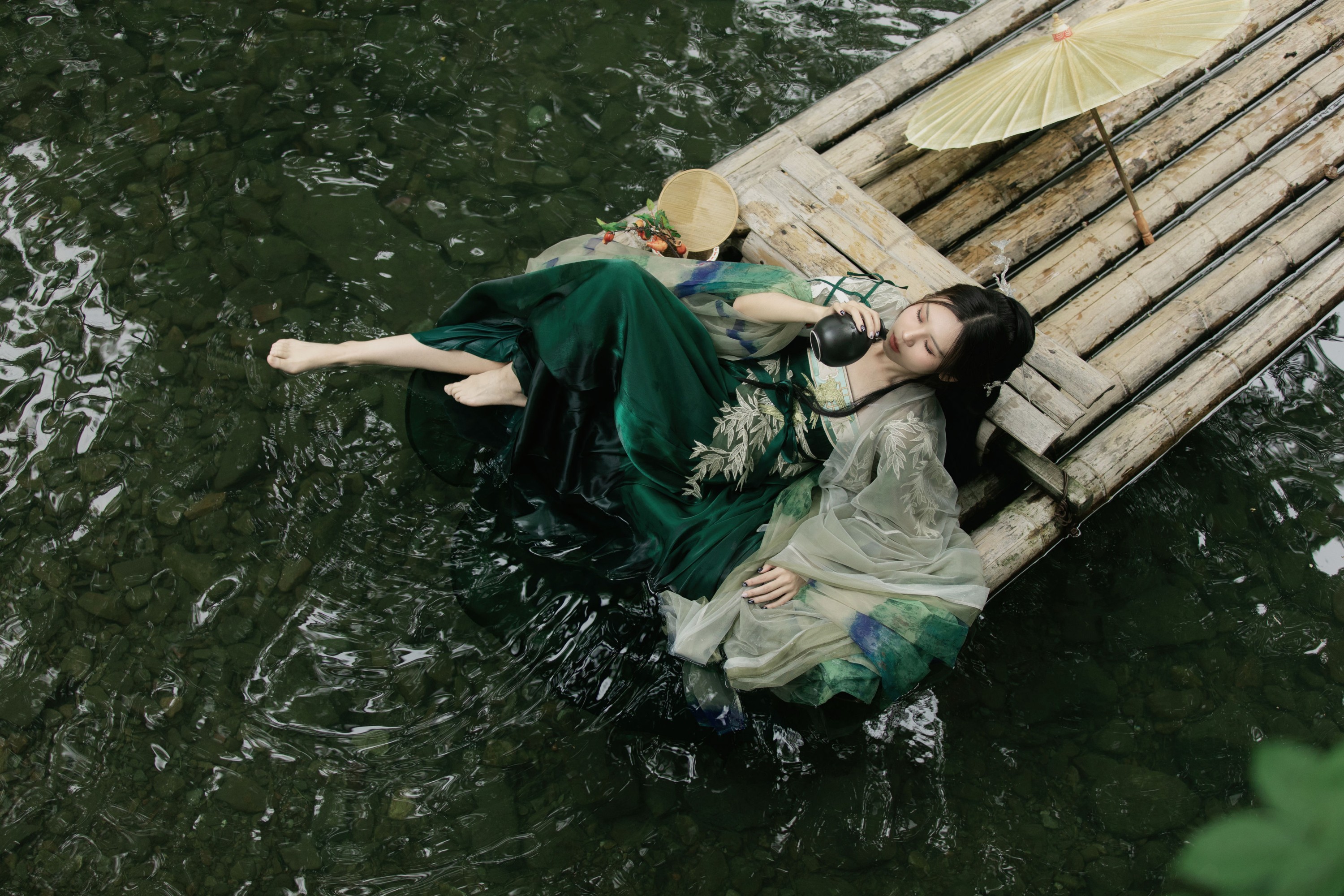 图片[5]-御岛 – 《行尽江南》[21P]-COS写真在线网