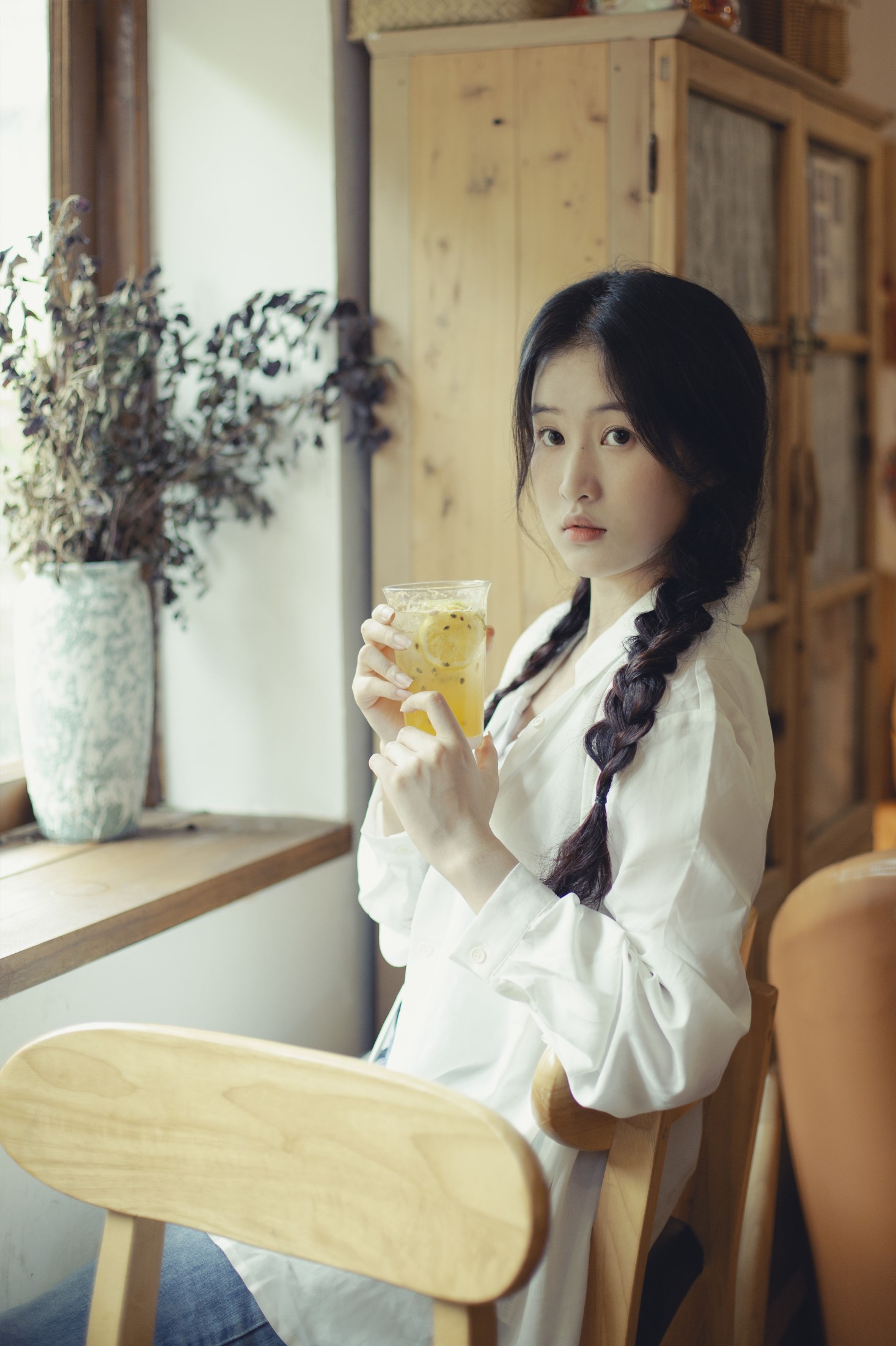 Yuu – 《假日梦中》[24P] - 秀人网免费无水印在线套图写真