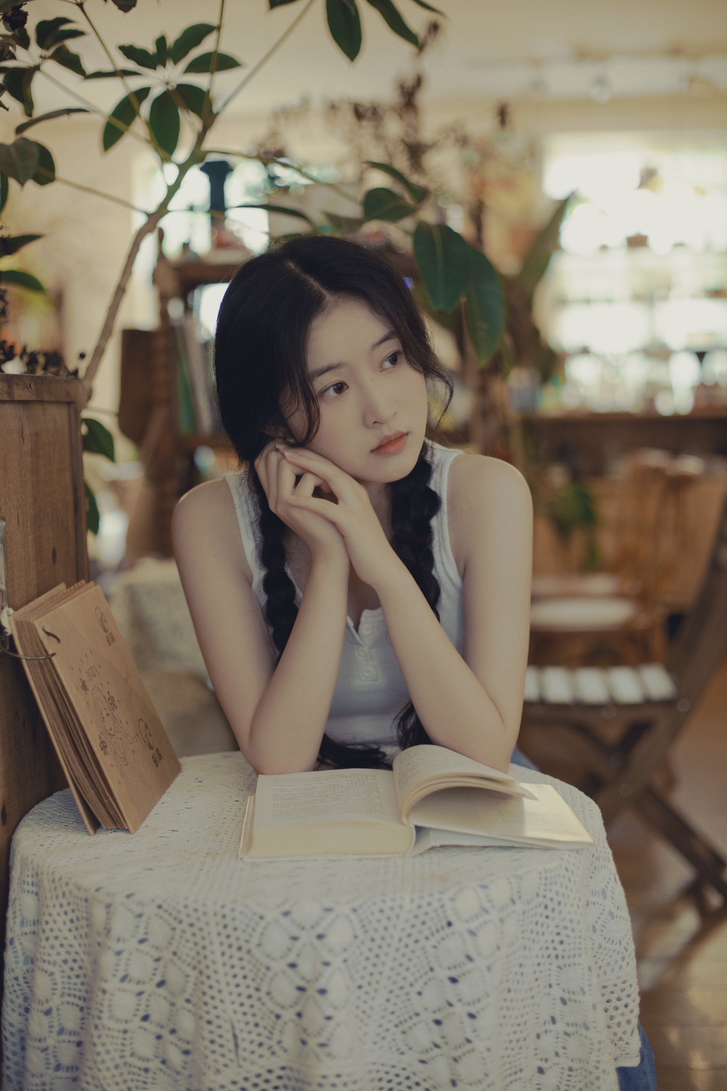 Yuu – 《假日梦中》[24P] - 秀人网免费无水印在线套图写真