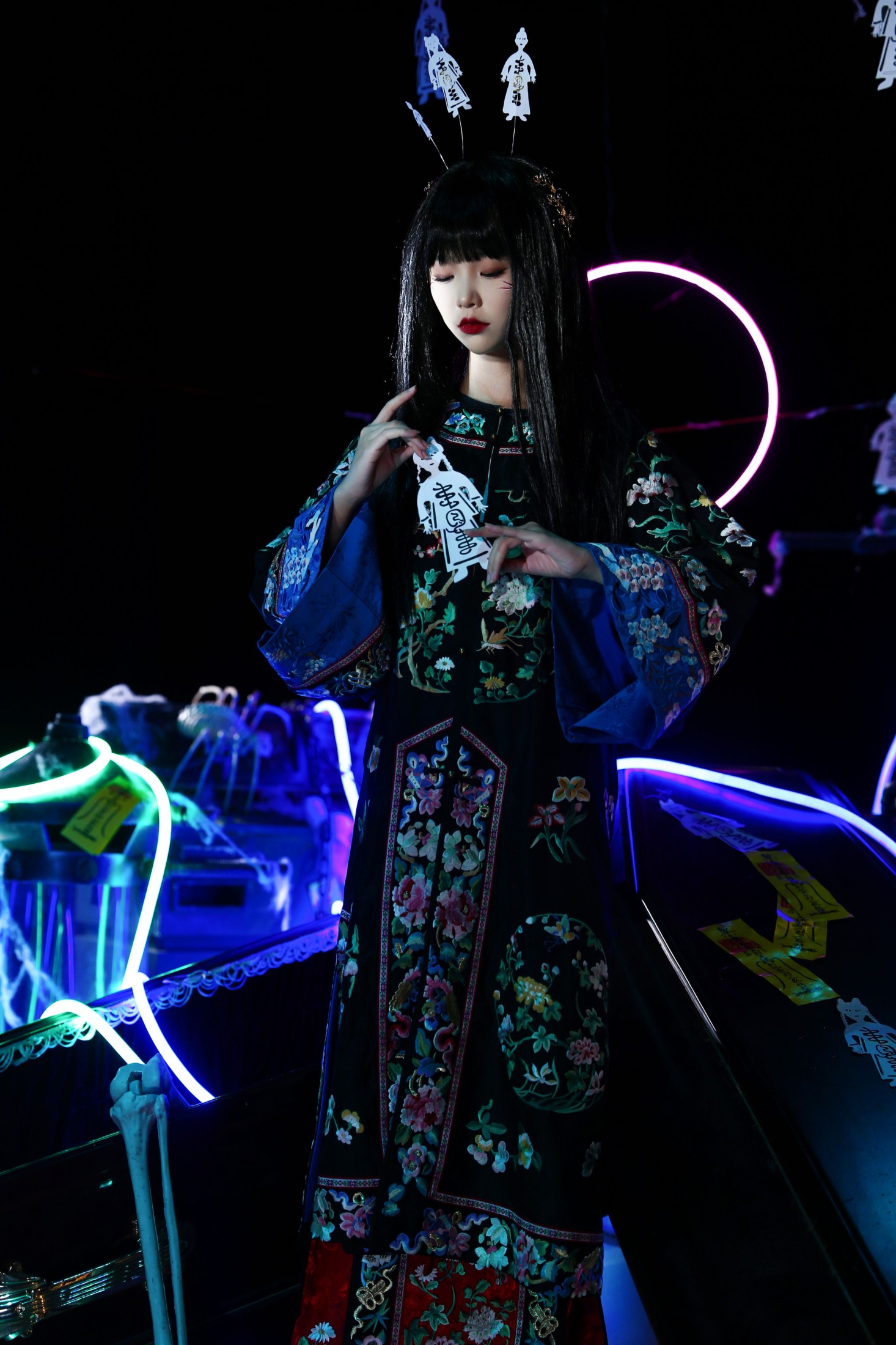 图片[6]-怀里猫ovo – 《赛博朋克岳绮罗》[23P]-COS写真在线网