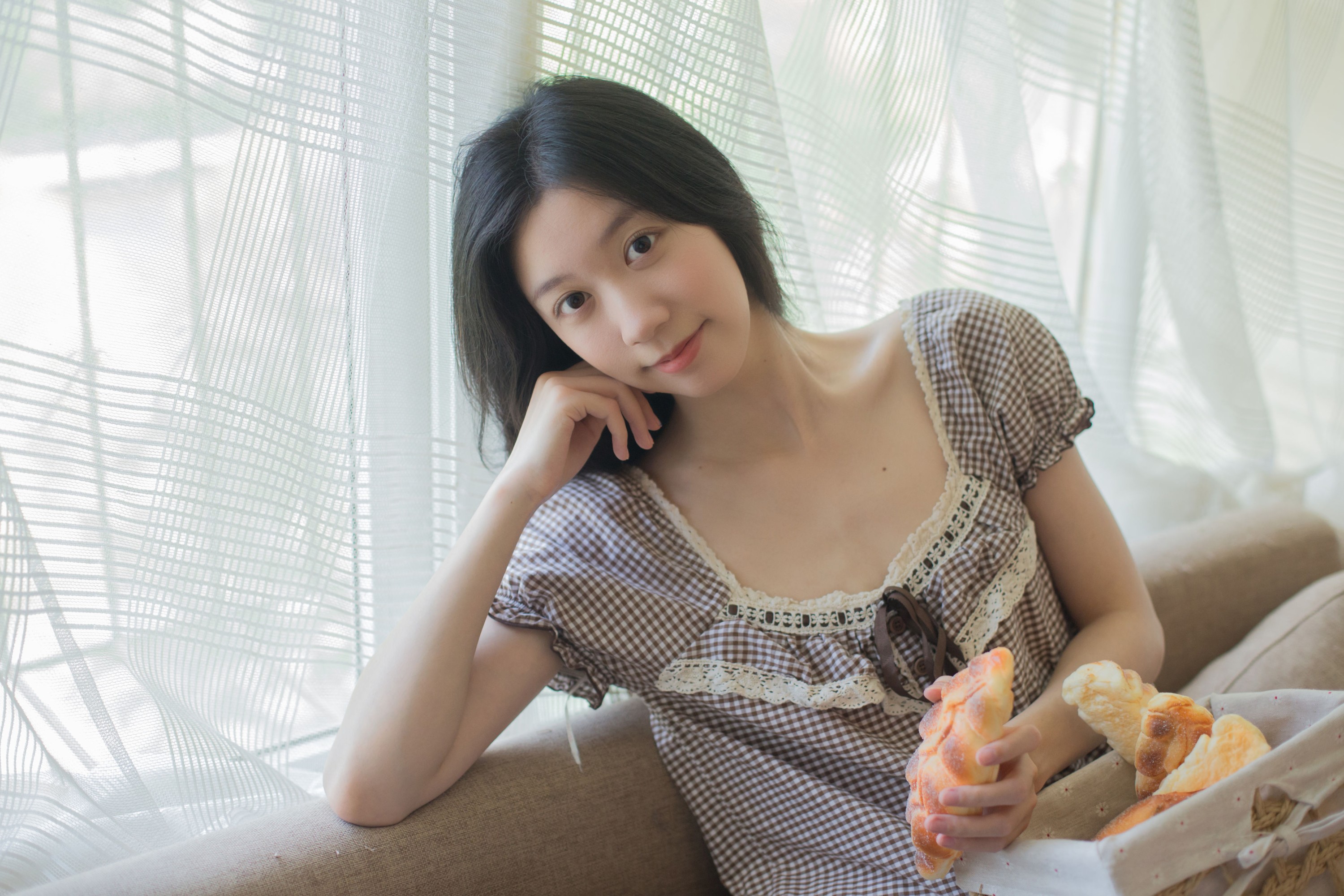 图片[5]-饲猫少女- – 《要吃布丁吗》[34P]-COS写真在线网
