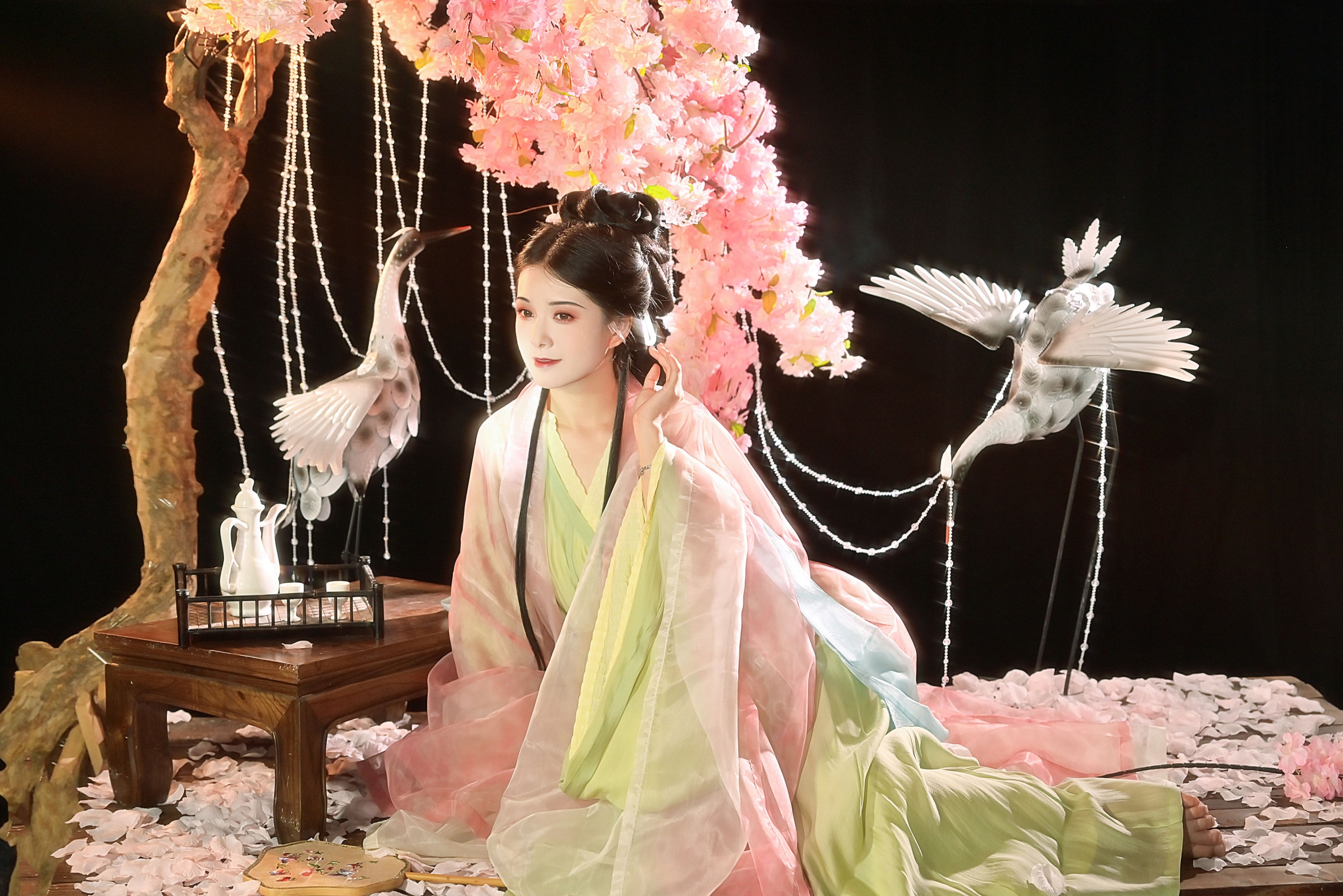 图片[3]-伊伊不想长胖胖 – 《桃花树下》[23P]-COS写真在线网