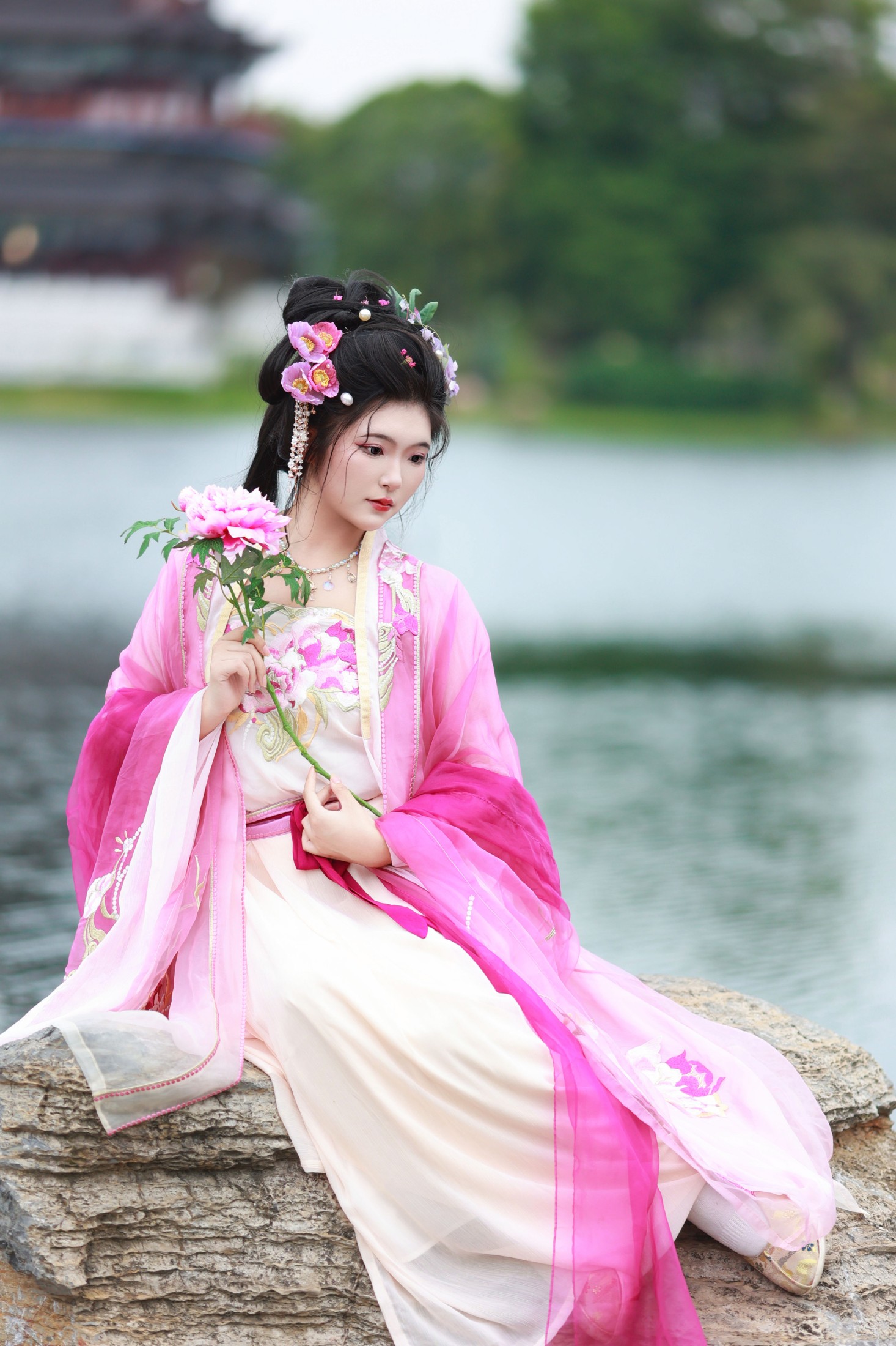 图片[5]-KaiLin酱 – 《湖畔寻花》[33P]-COS写真在线网