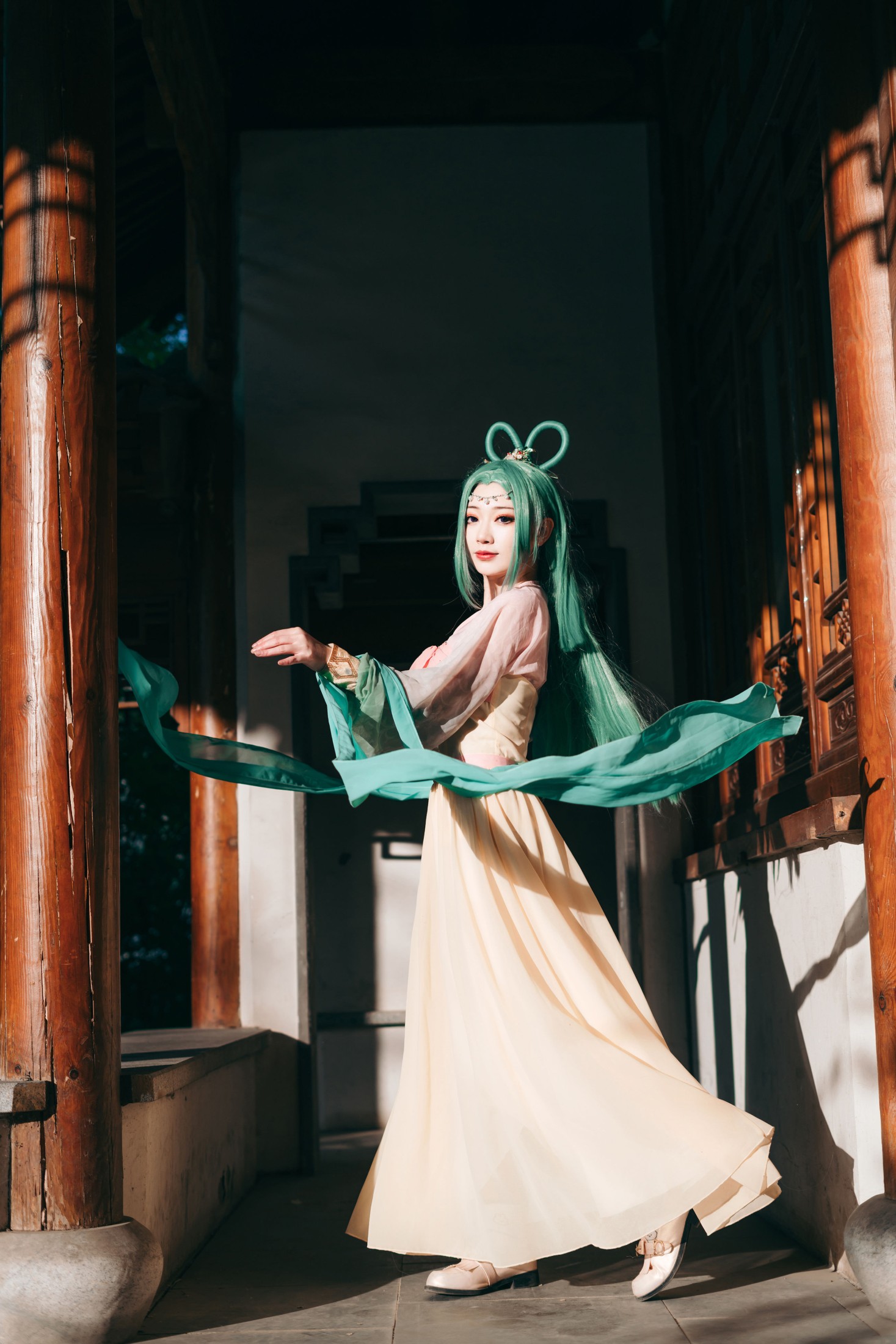 图片[3]-桃墨公子x – 《蓝兔宫装拟人》[22P]-COS写真在线网