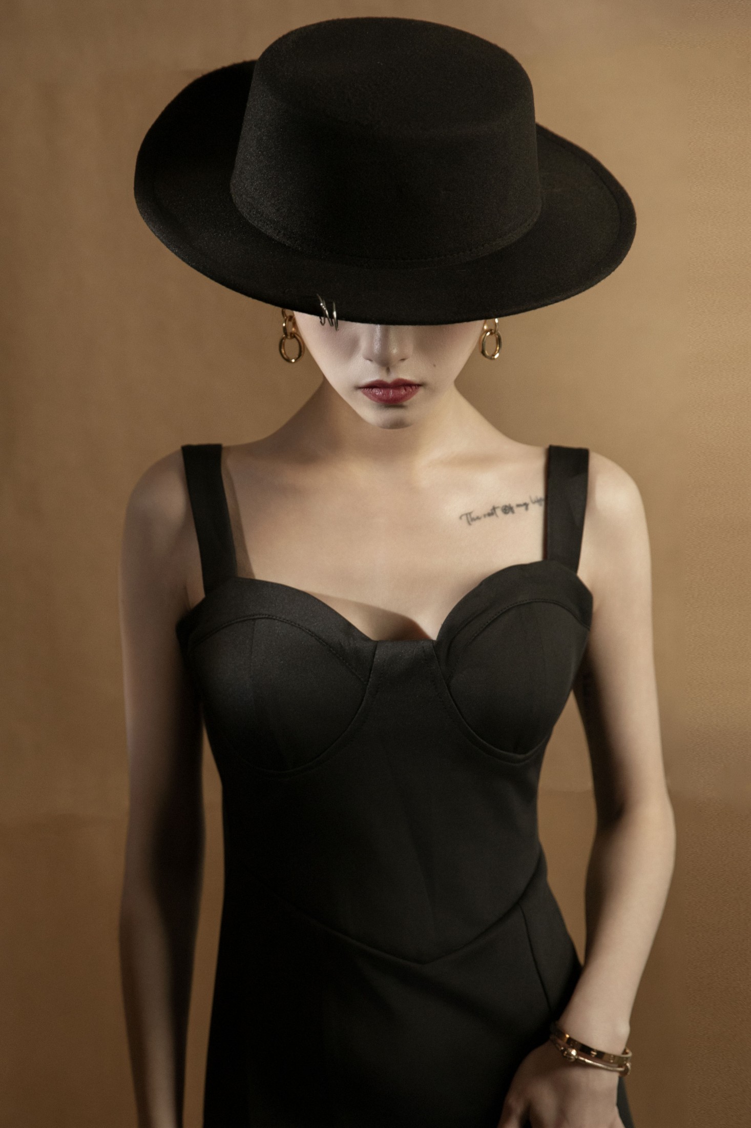 图片[5]-安仔麻麻 – 《Vintage  Hat》[23P]-COS写真在线网