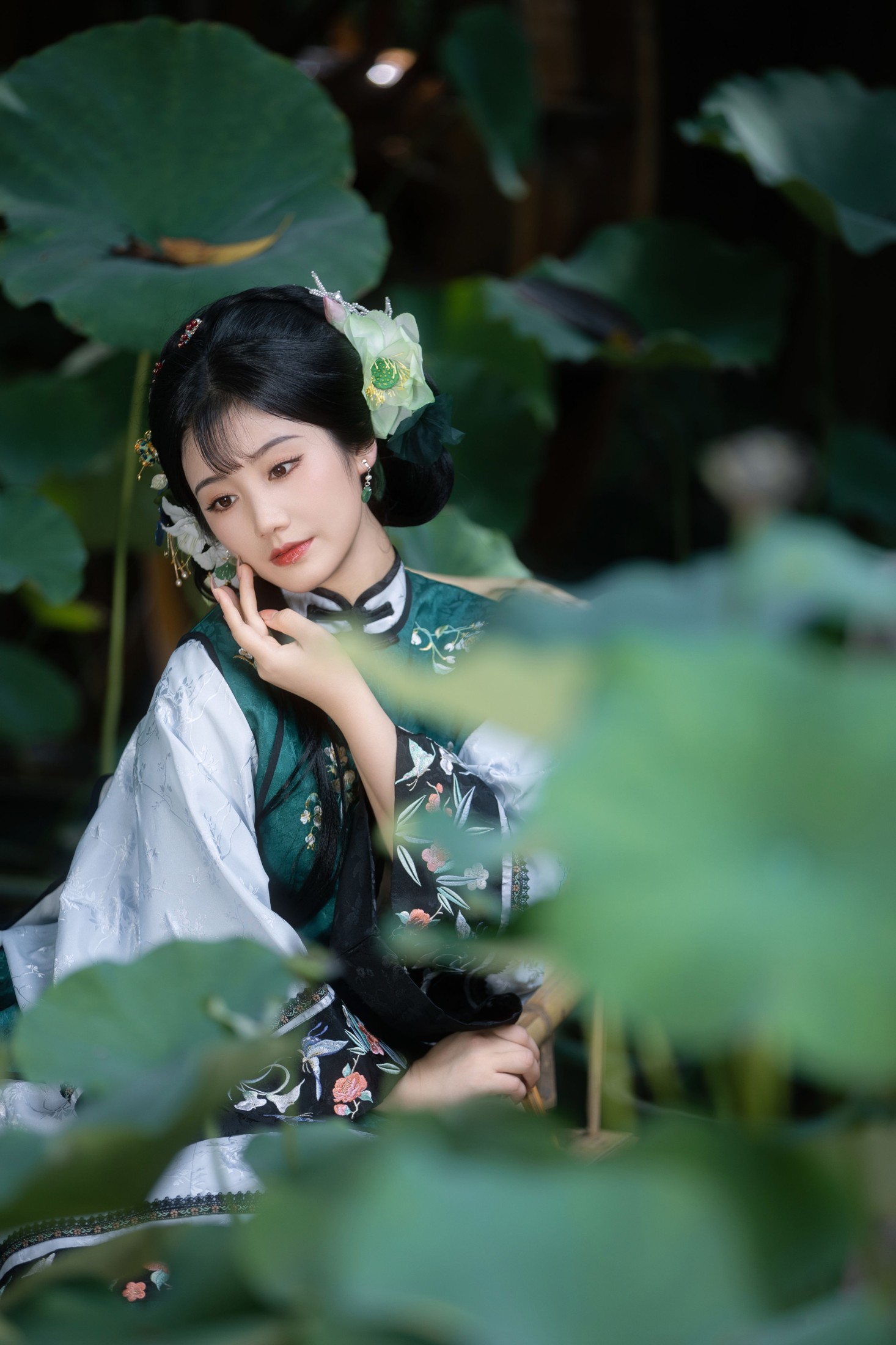 图片[6]-青青 – 《风举荷》[22P]-COS写真在线网