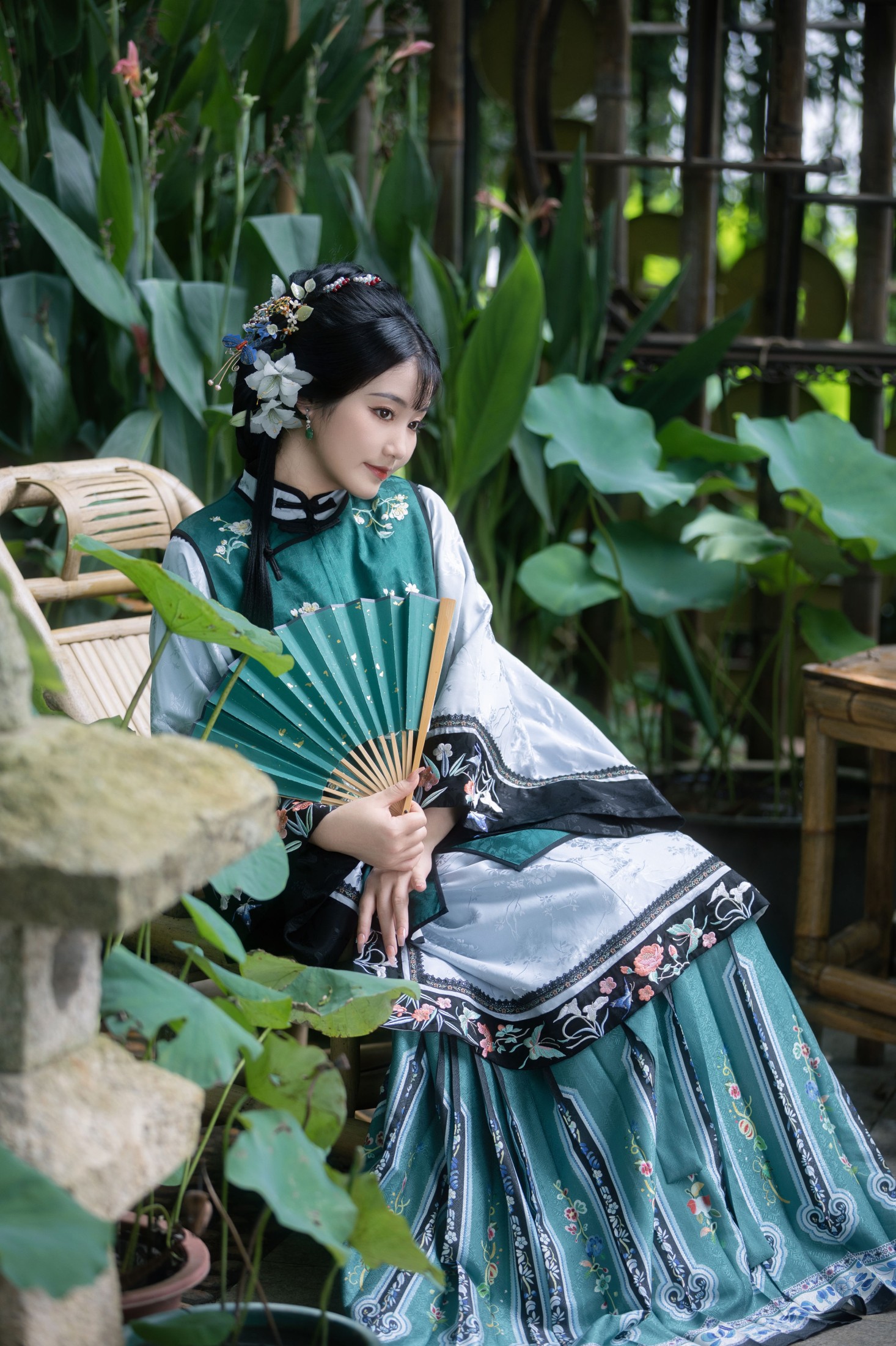 图片[3]-青青 – 《风举荷》[22P]-COS写真在线网