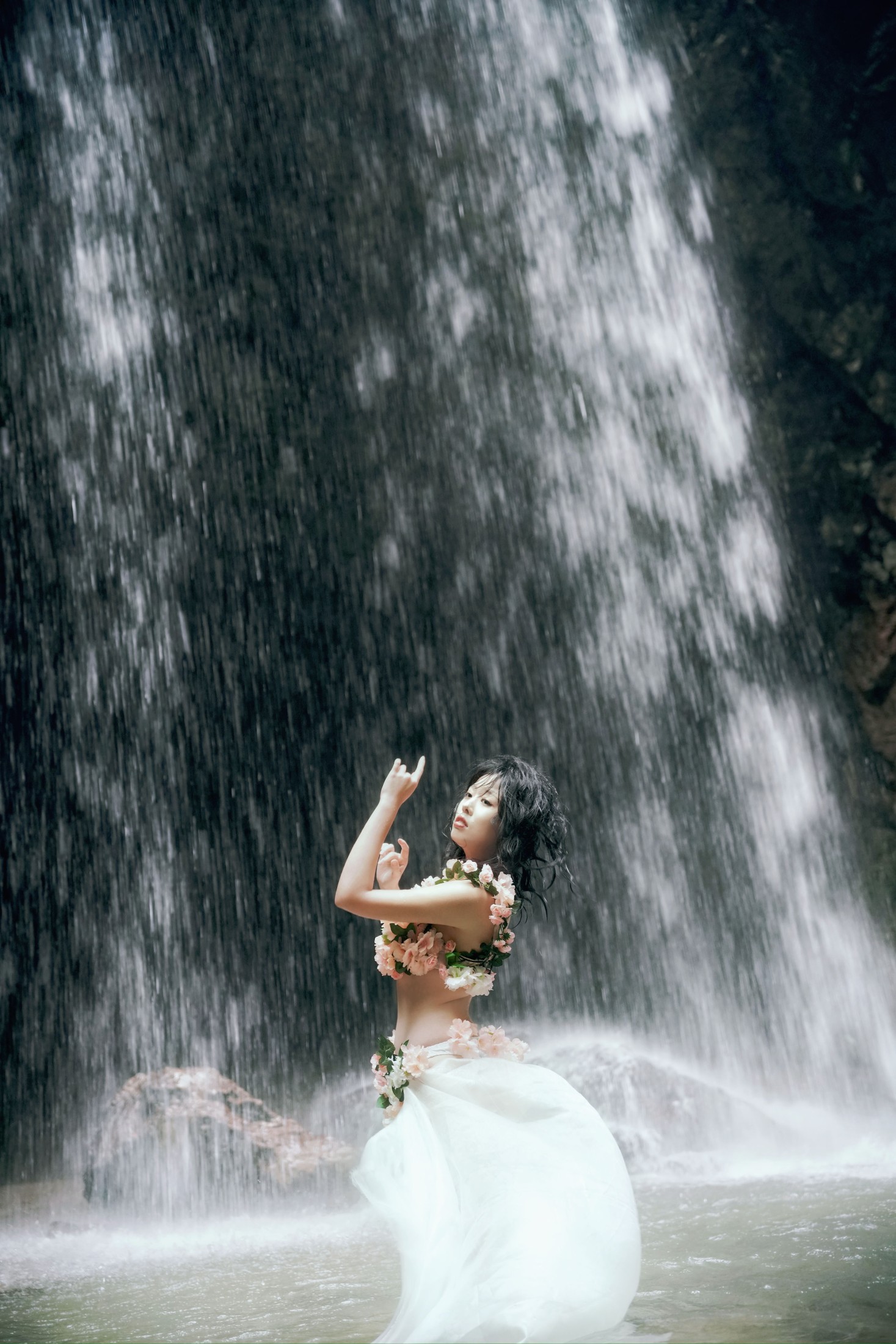 图片[3]-摇一瑶 – 《桃花源飞瀑仙女》[22P]-COS写真在线网
