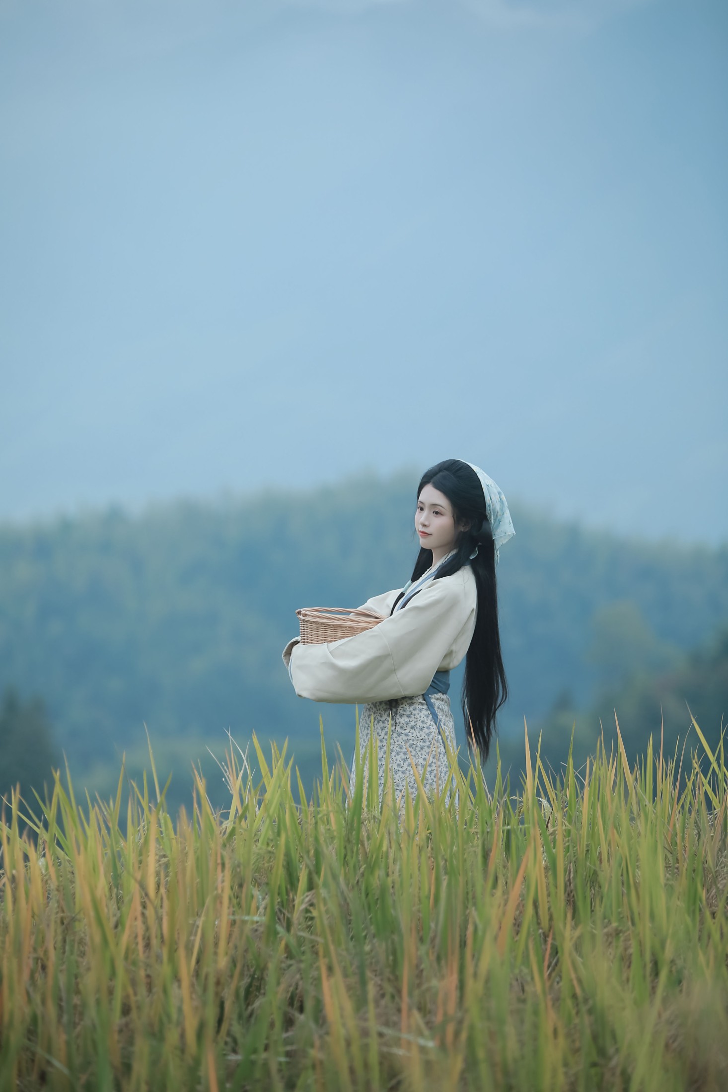 图片[3]-何香菇 – 《田耕纪》[47P]-COS写真在线网