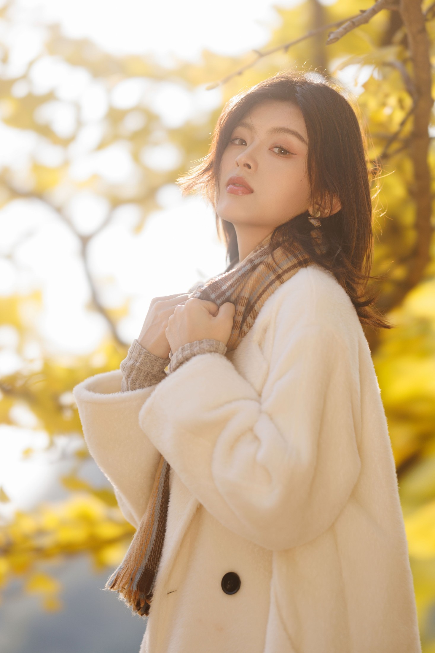 图片[5]-张张包 – 《秋日银杏》[23P]-COS写真在线网