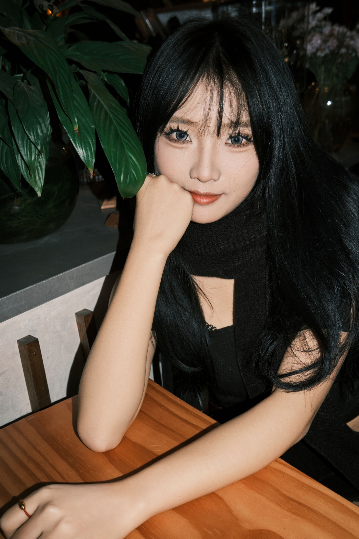 图片[5]-小猫 – 《咖啡馆拍照》[24P]-COS写真在线网