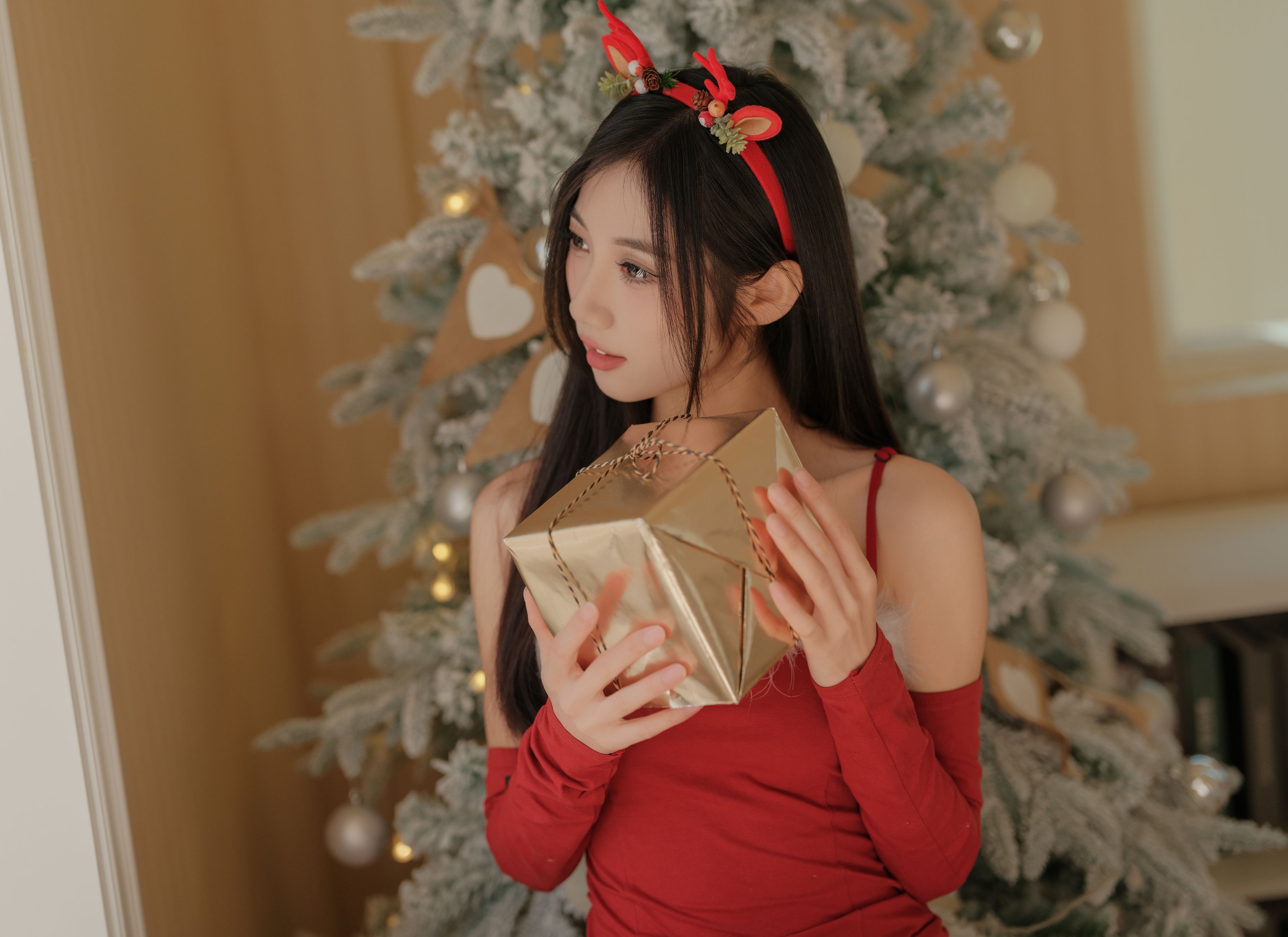 图片[4]-o1ne万 – 《圣诞女孩》[29P]-COS写真在线网