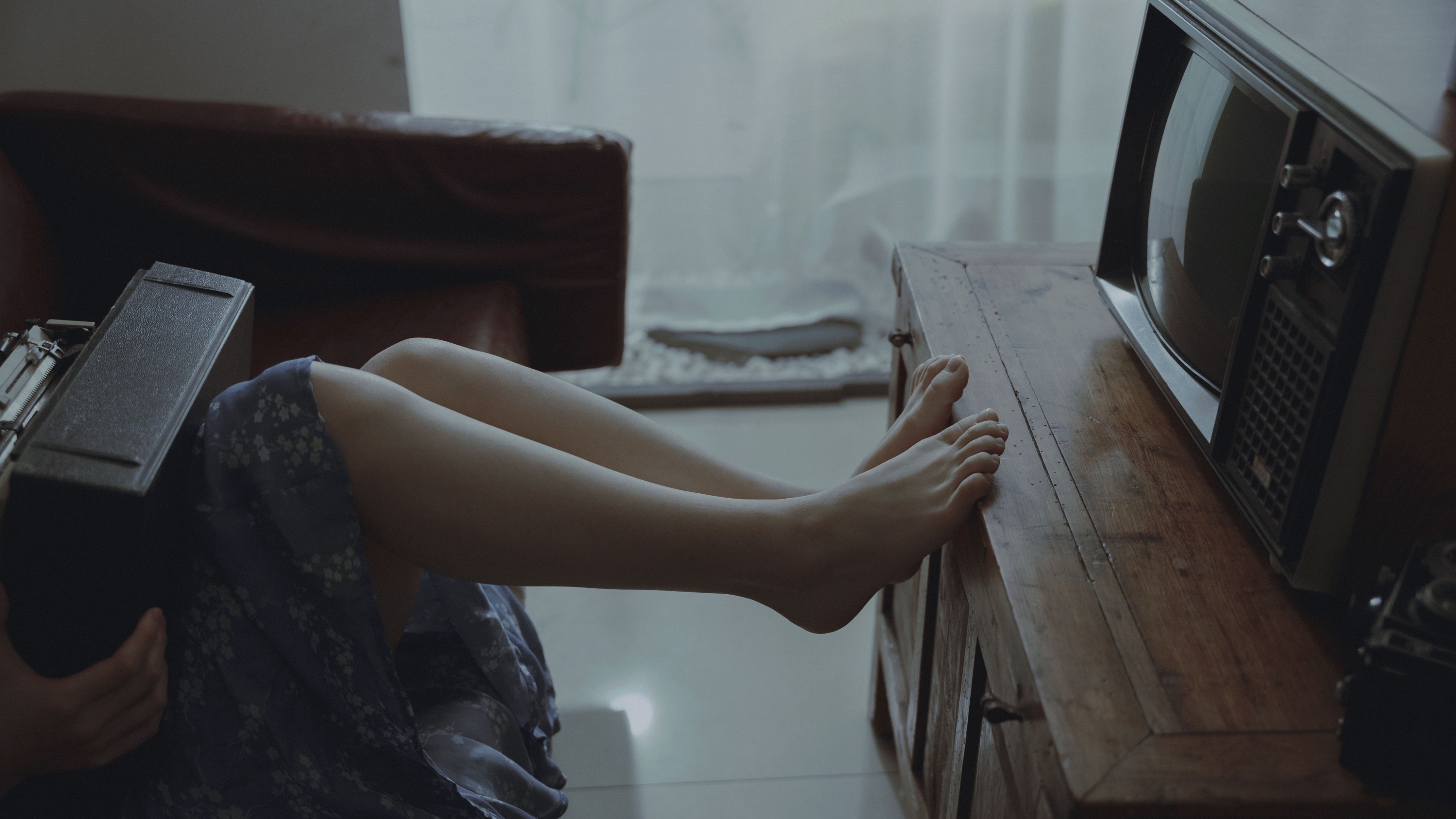 图片[4]-小叶 – 《裂缝中的光》[22P]-COS写真在线网