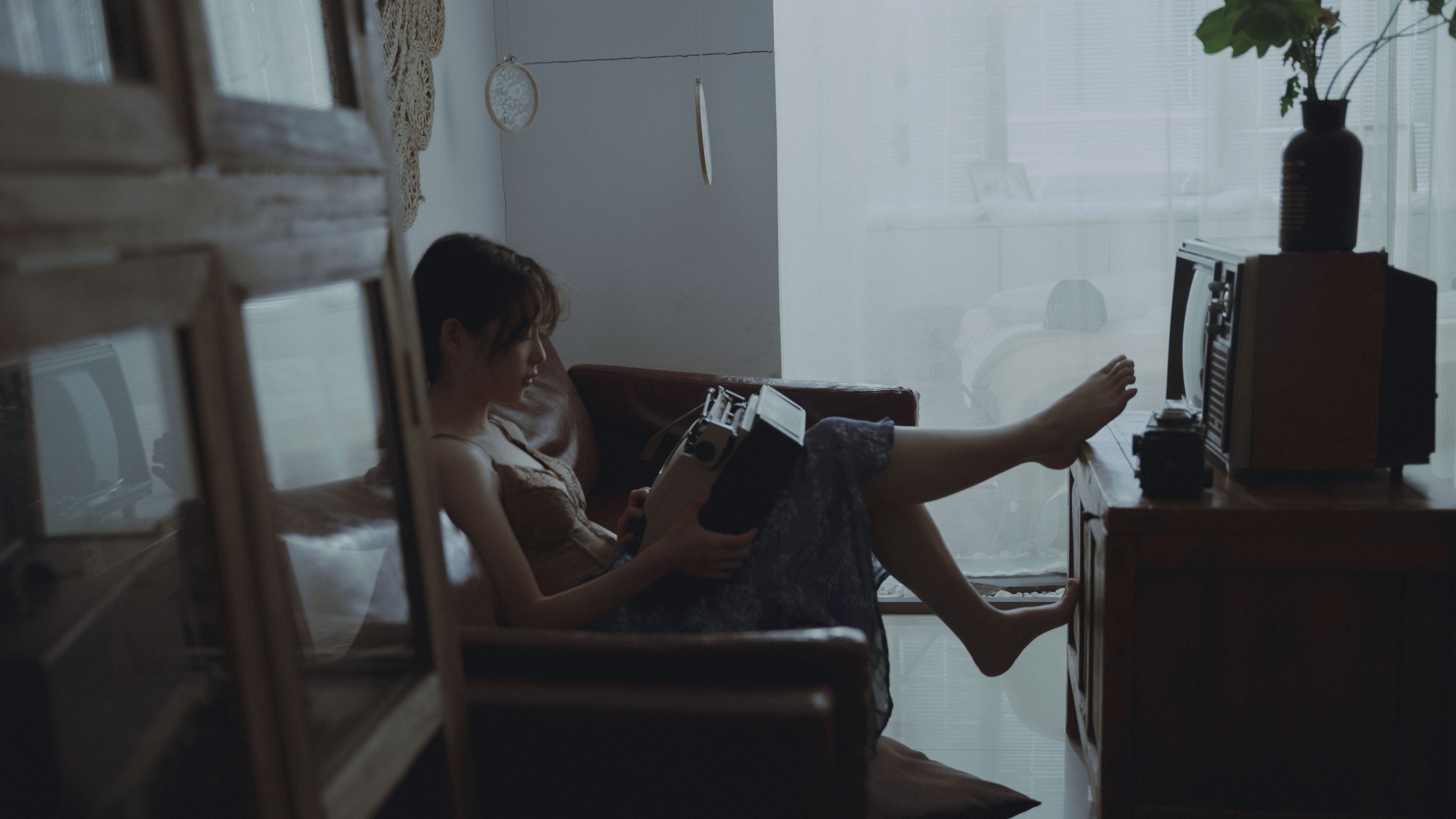 图片[3]-小叶 – 《裂缝中的光》[22P]-COS写真在线网