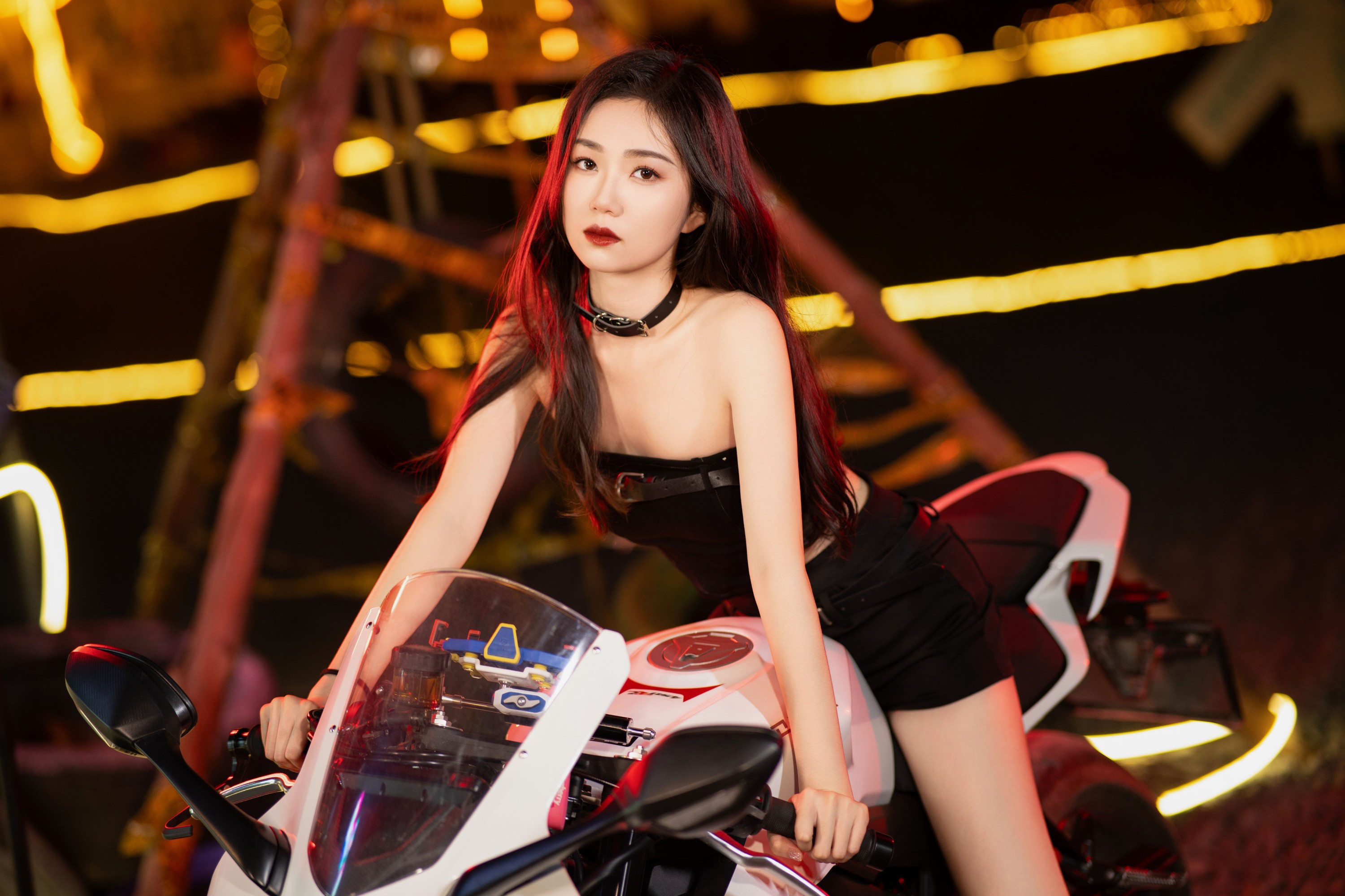 图片[4]-迪丽热鸭 – 《女骑手》[20P]-COS写真在线网
