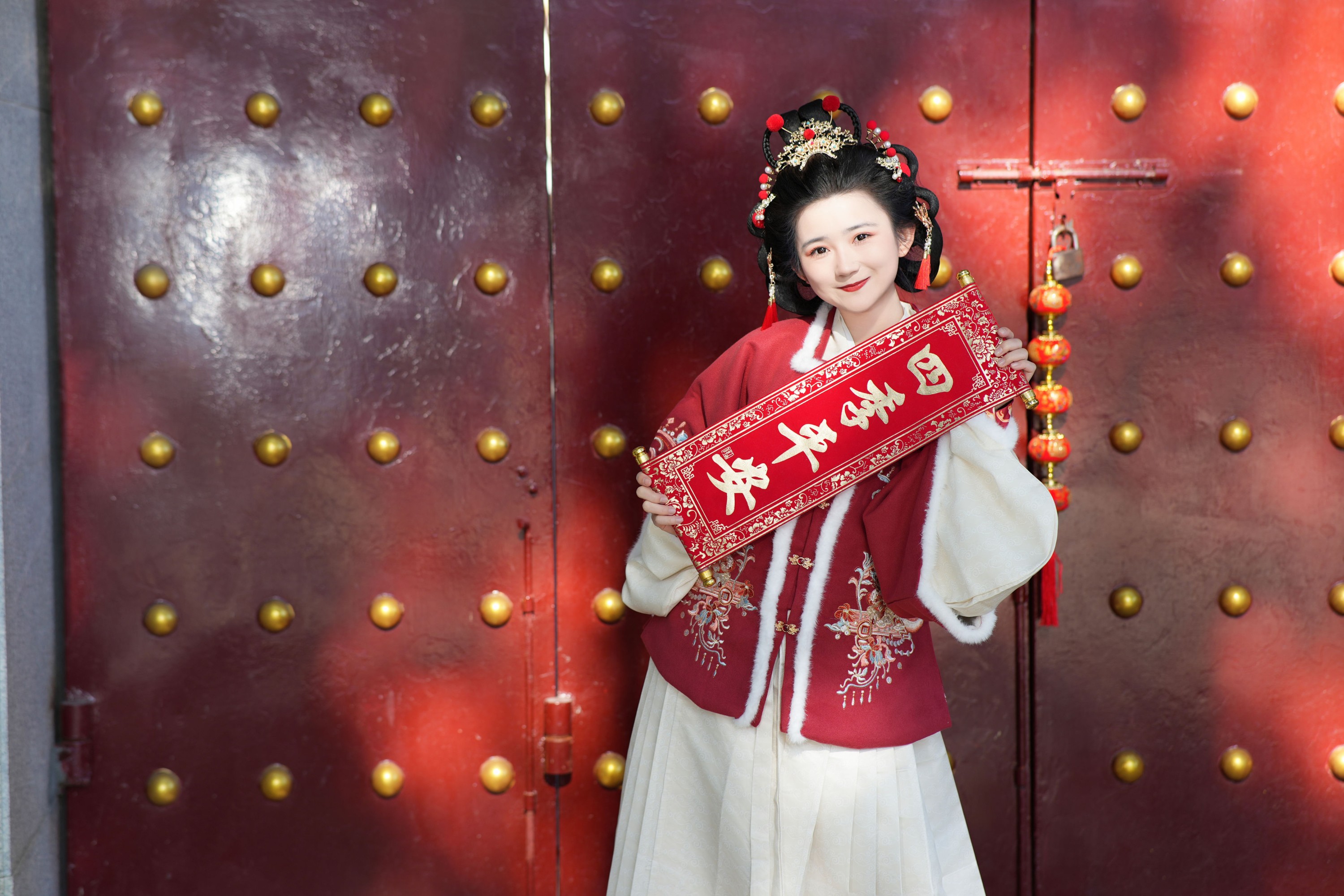 图片[4]-蛋糕的蛋蛋 – 《大红新年》[23P]-COS写真在线网