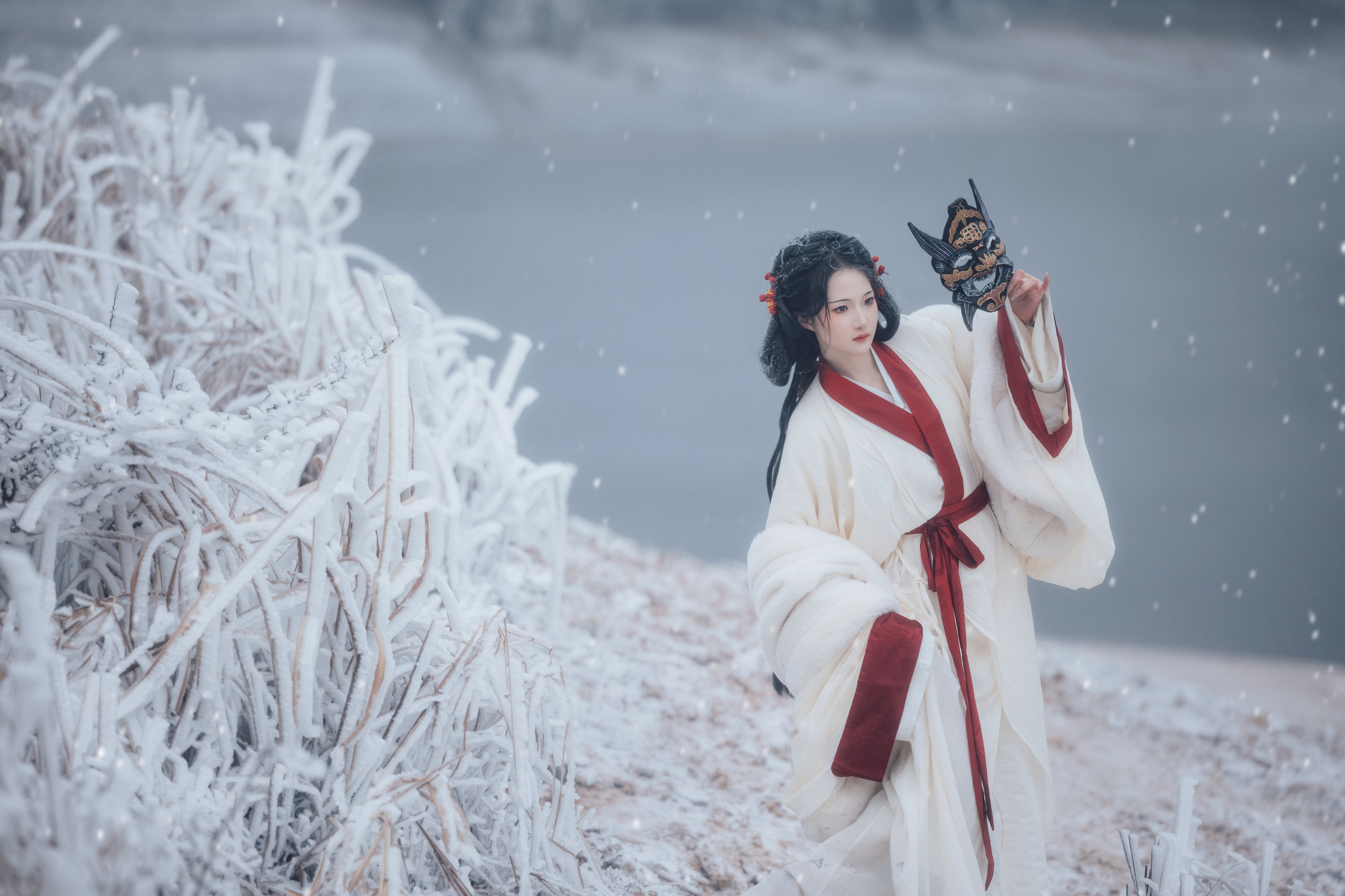 图片[4]-妮梓 – 《北风其凉》[25P]-COS写真在线网