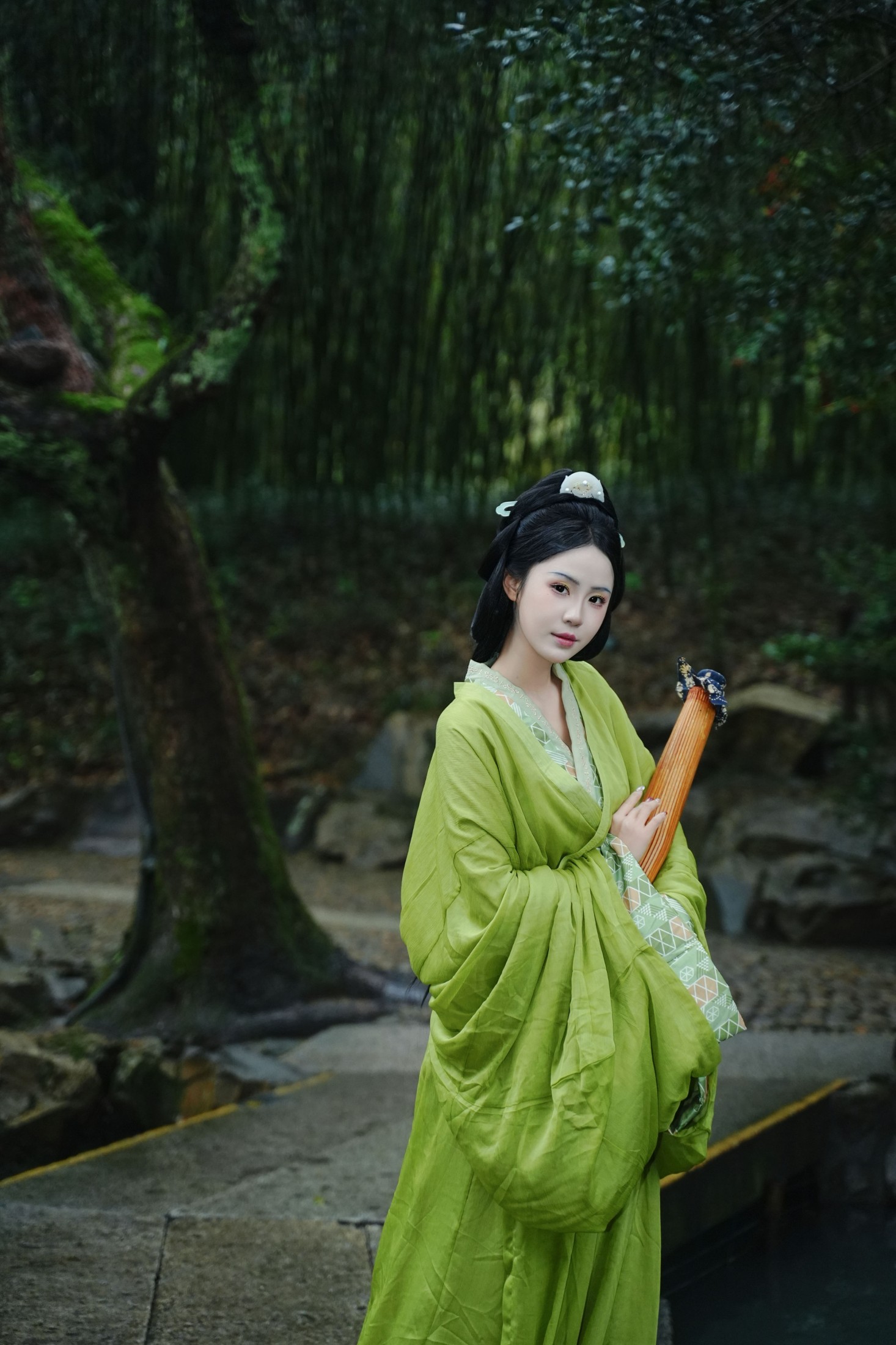 图片[4]-是月白呀 – 《绍兴兰亭战国袍 绿色清冷宿命感》[25P]-COS写真在线网