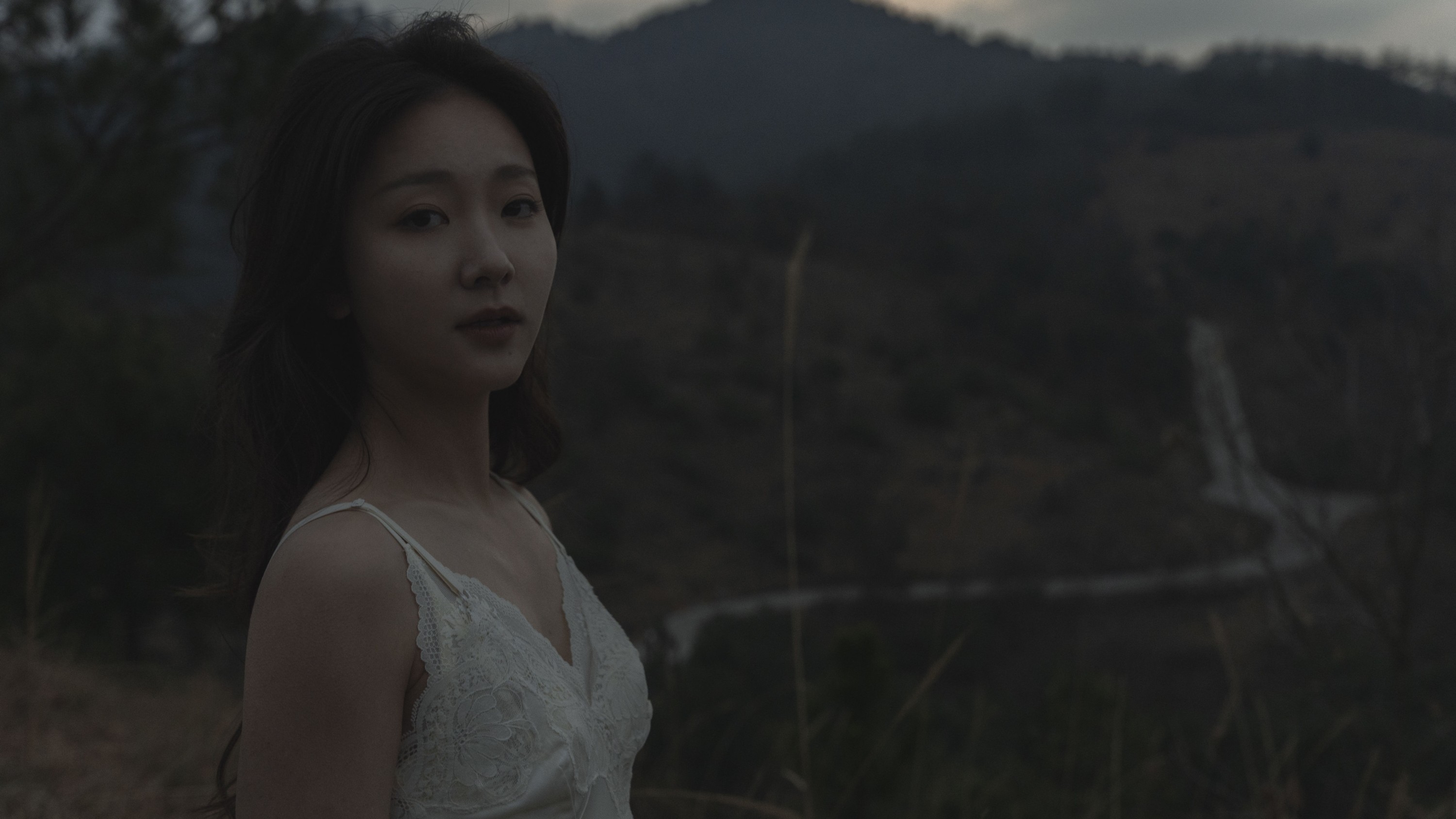 穆穆 – 《晚风拂面》[26P] - 秀人网免费无水印在线套图写真