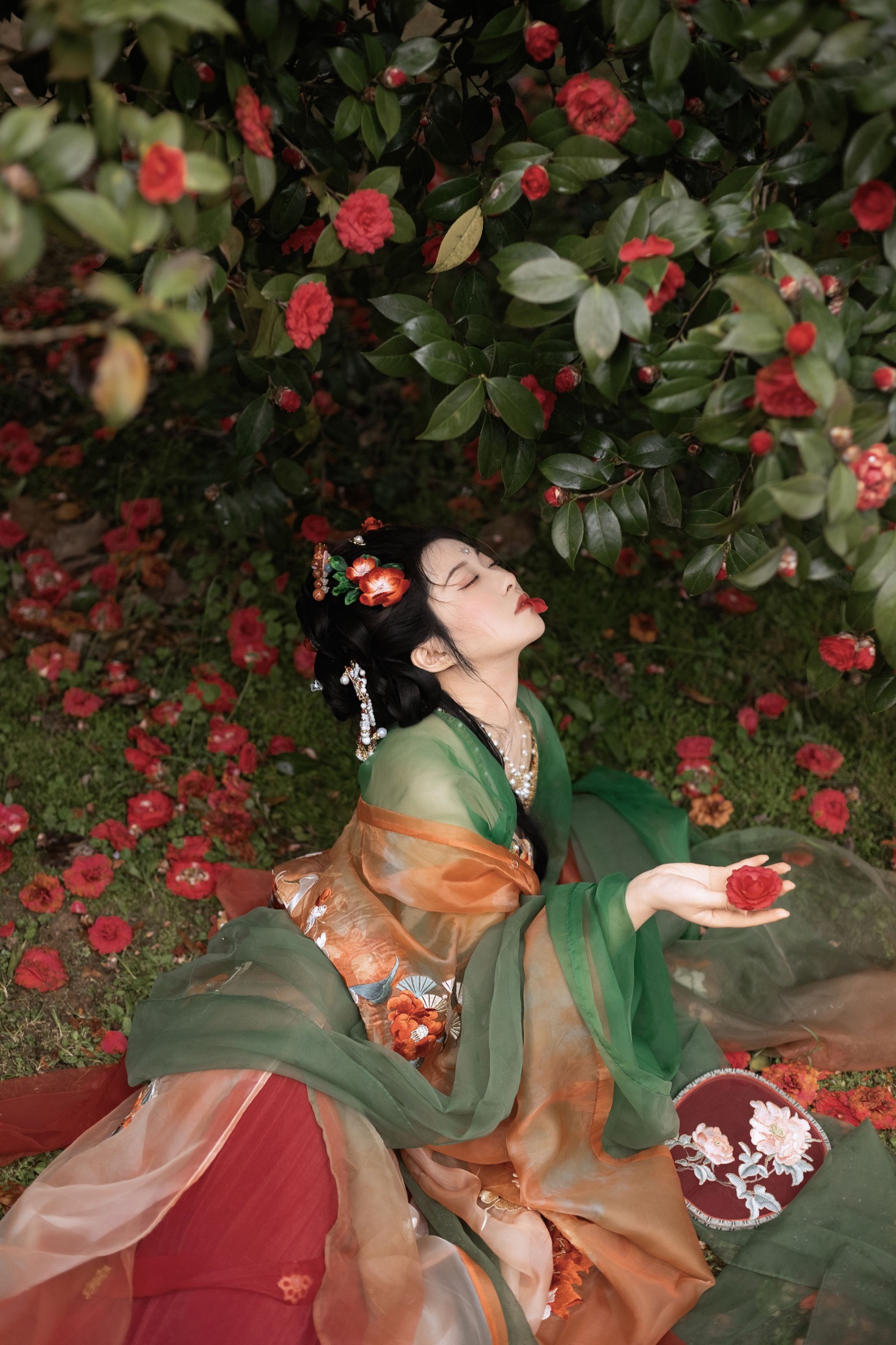 图片[5]-三条海里 – 《落红满地》[24P]-COS写真在线网