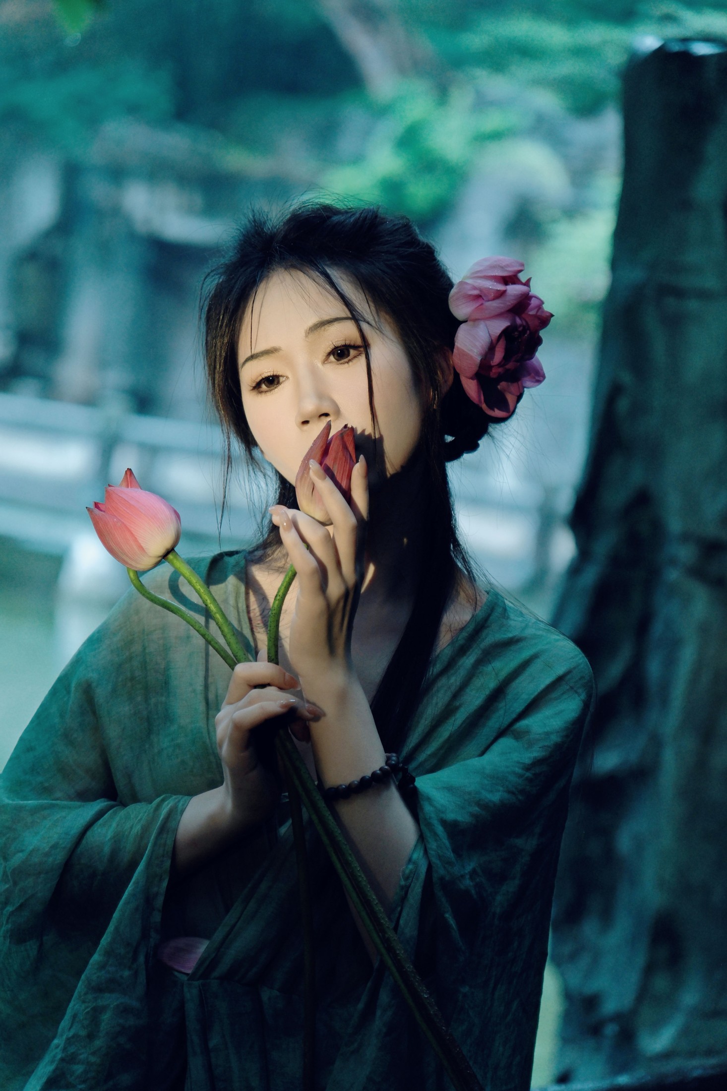 图片[4]-文鱼 – 《雨中荷》[21P]-COS写真在线网