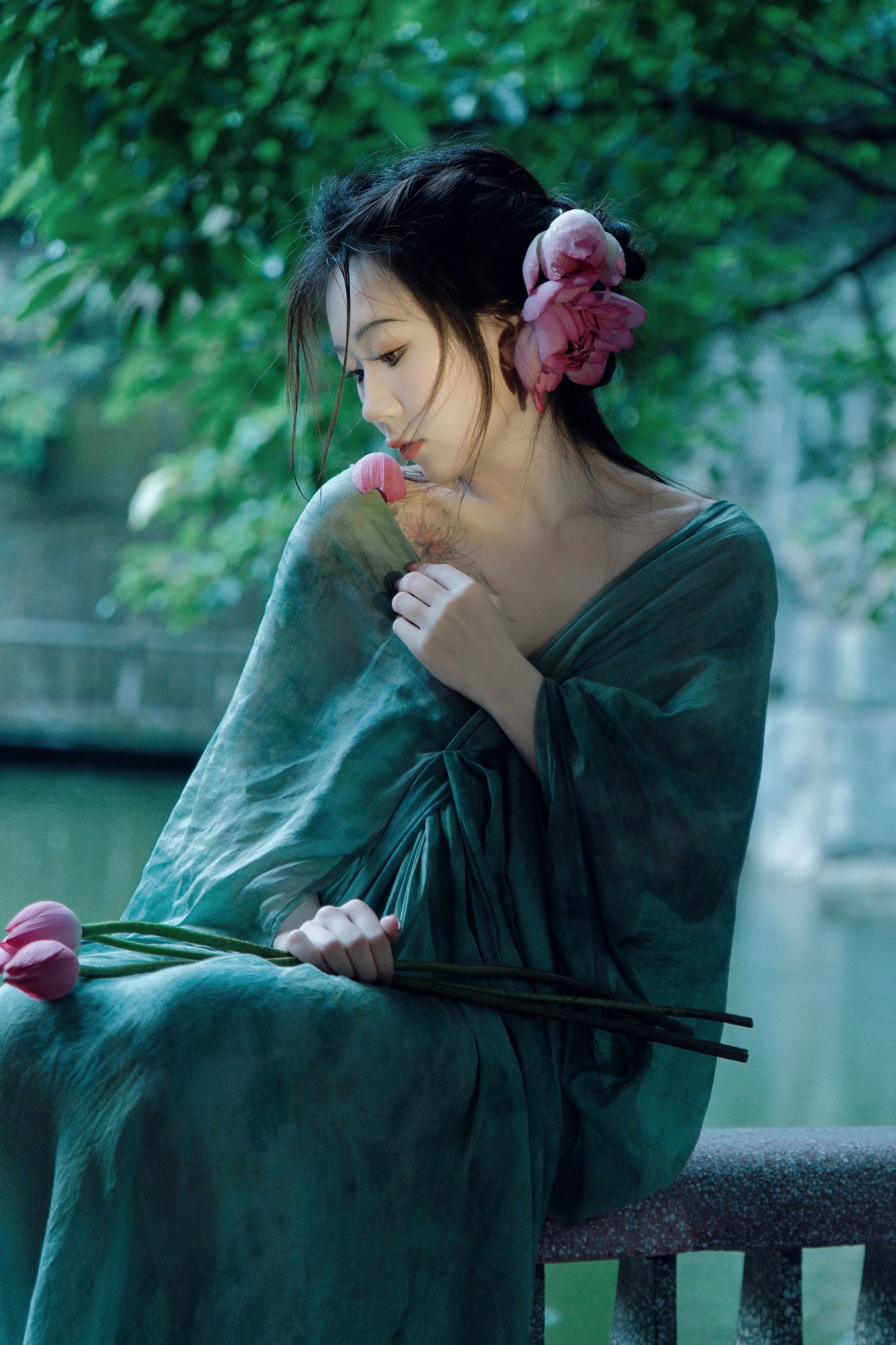 图片[3]-文鱼 – 《雨中荷》[21P]-COS写真在线网