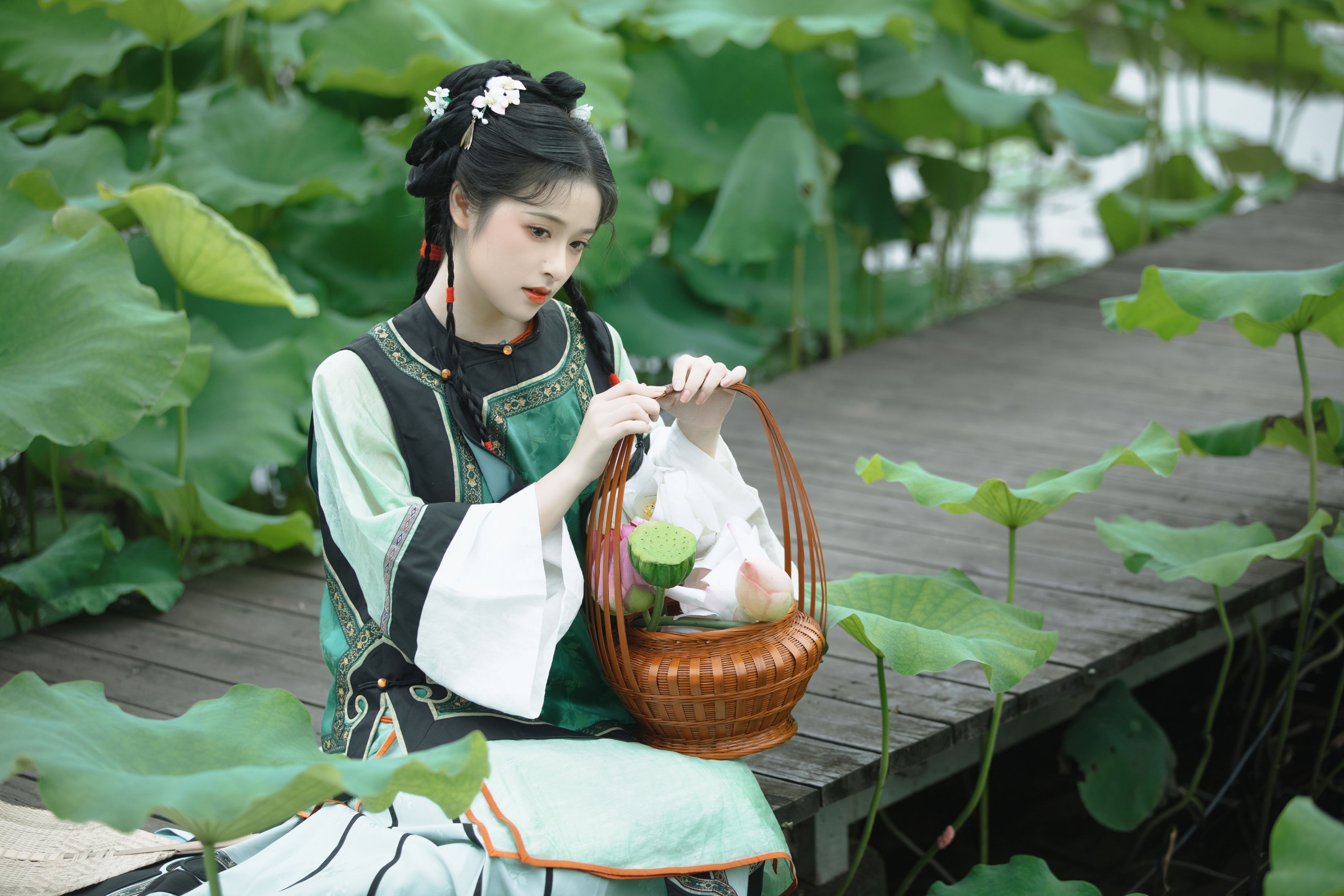 图片[5]-恬恬圈圈 – 《菡萏香》[46P]-COS写真在线网