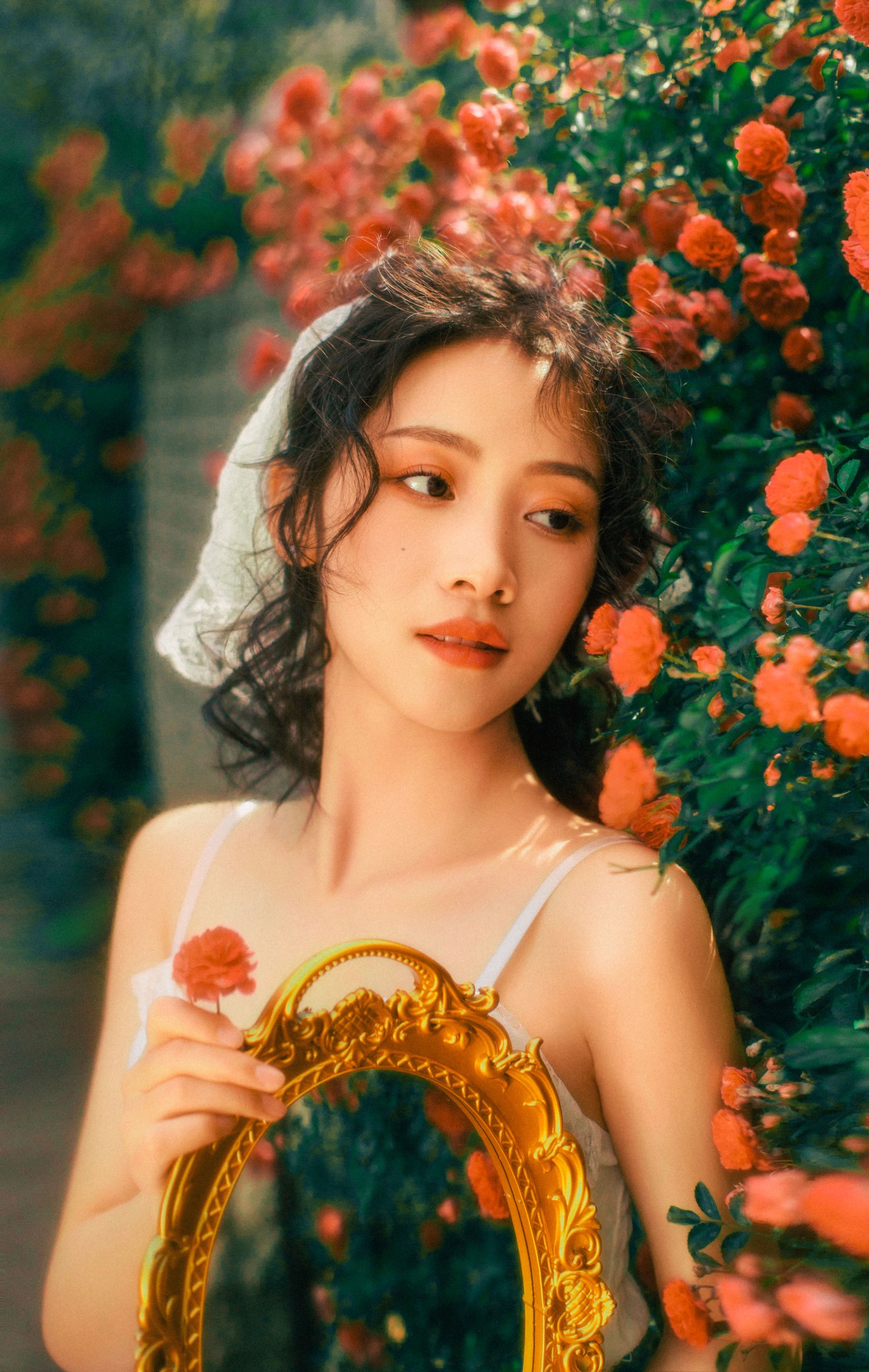 图片[5]-鞠子 – 《油画少女》[26P]-COS写真在线网
