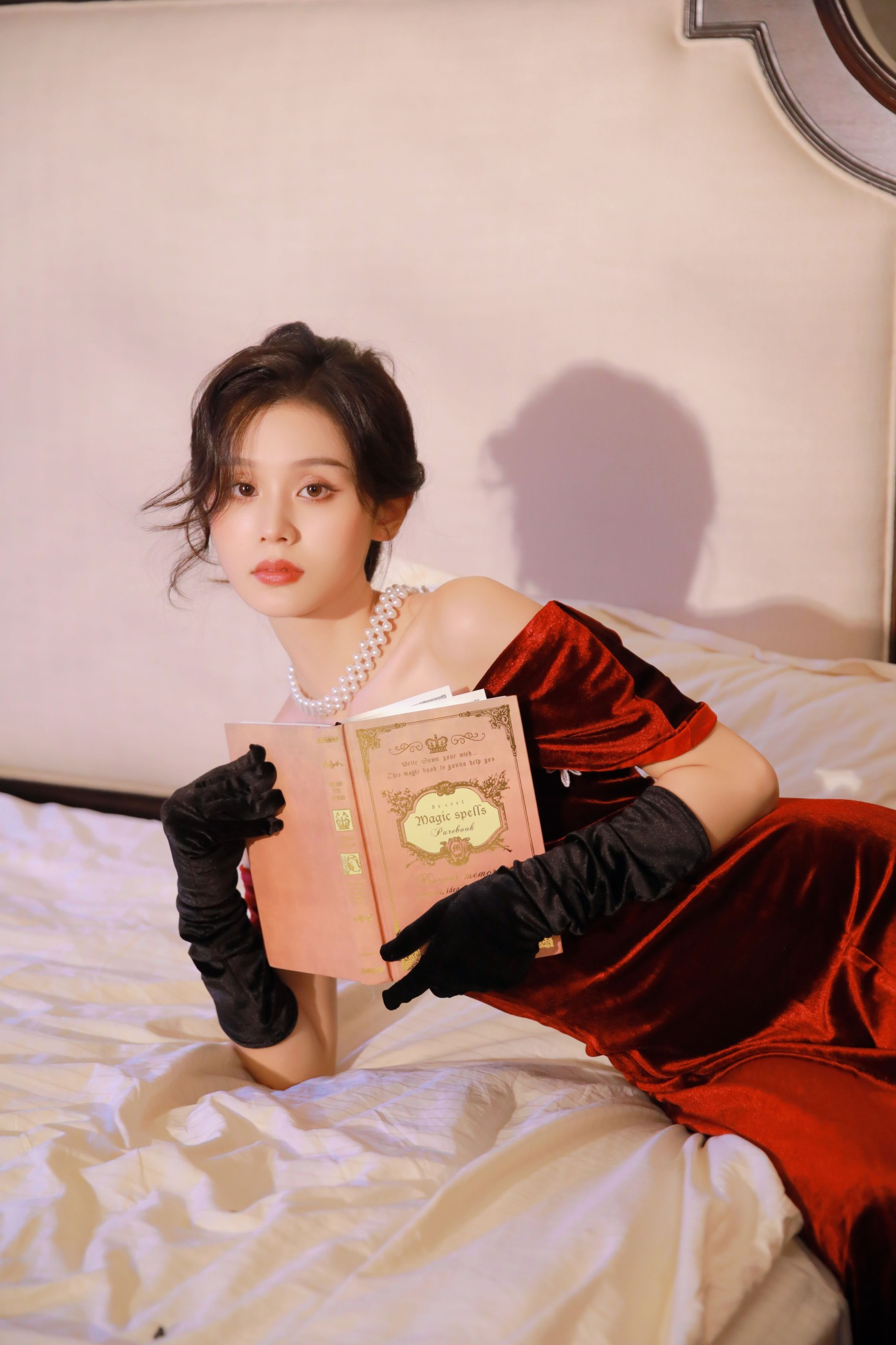 图片[4]-彭小鸭呀 – 《复古时刻》[27P]-COS写真在线网