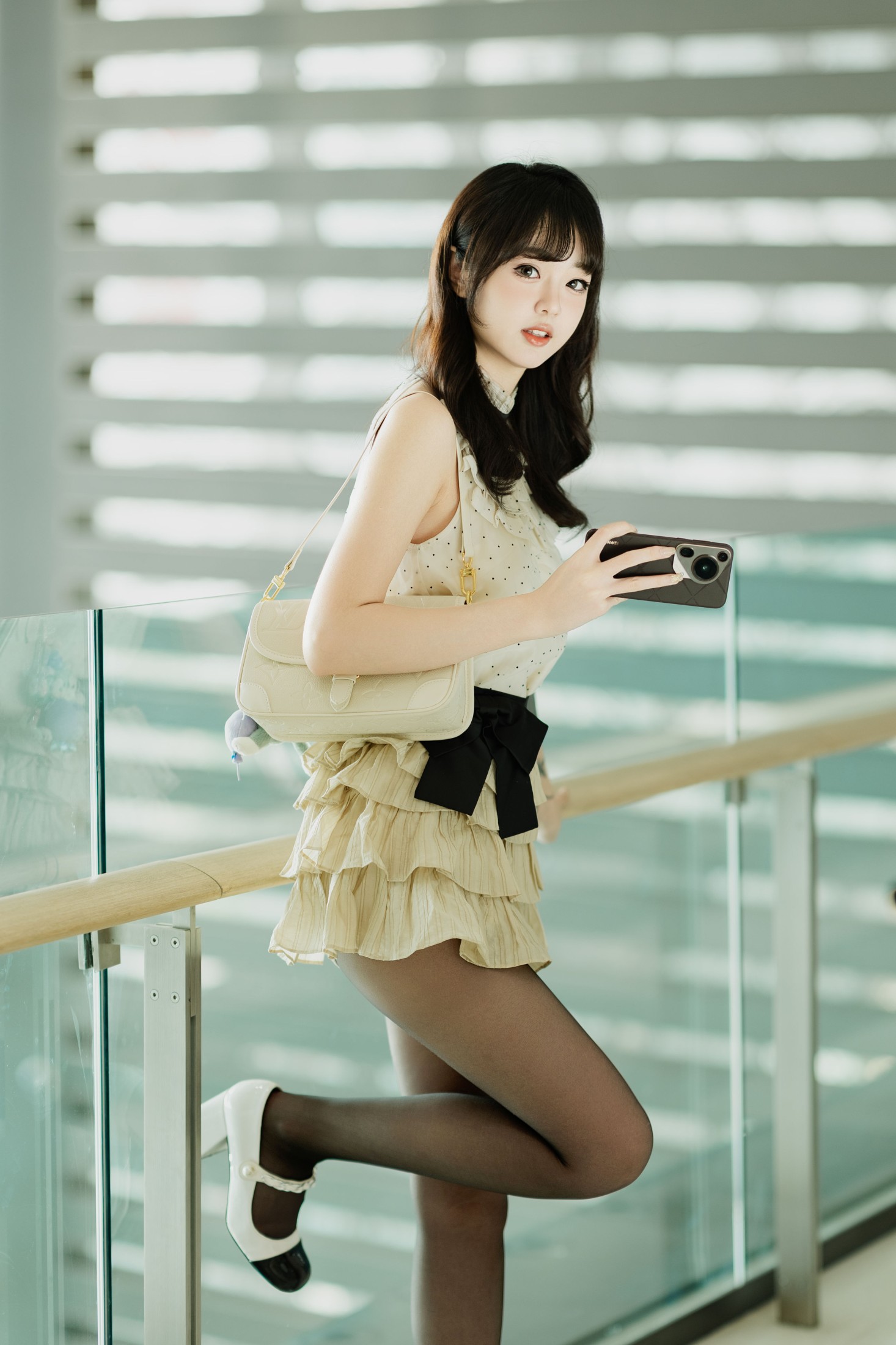 图片[5]-刺青师豆芽 – 《商场随拍》[20P]-COS写真在线网