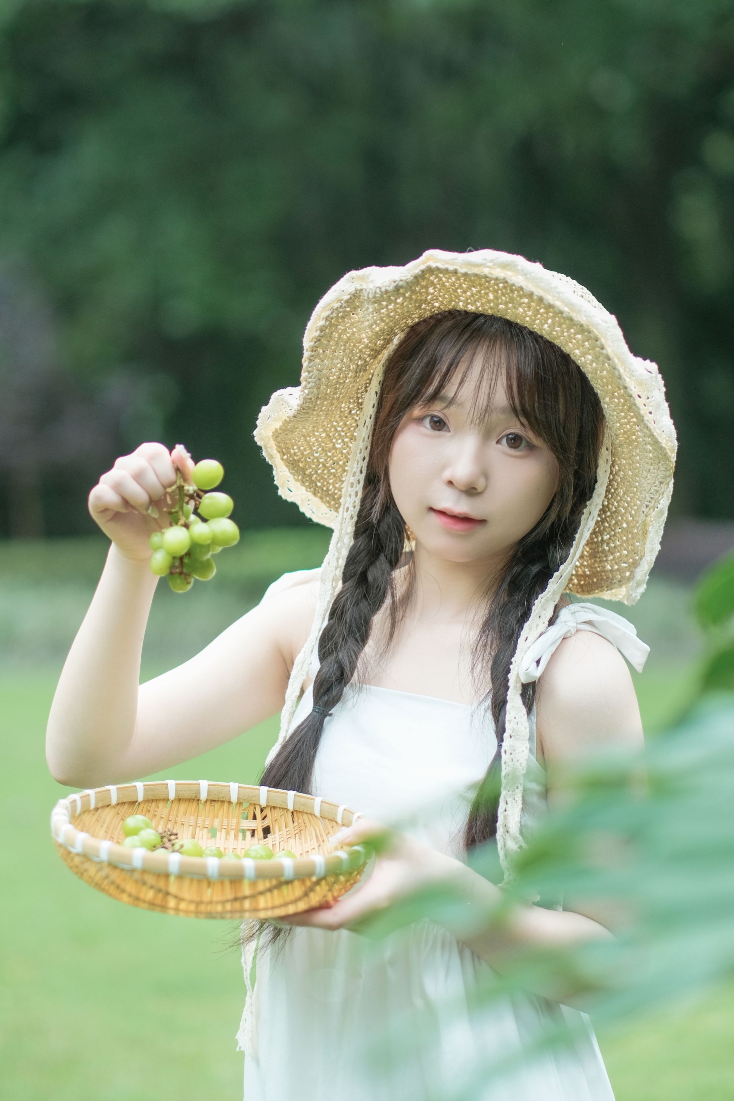 图片[3]-一口羊 – 《雨后青提》[25P]-COS写真在线网