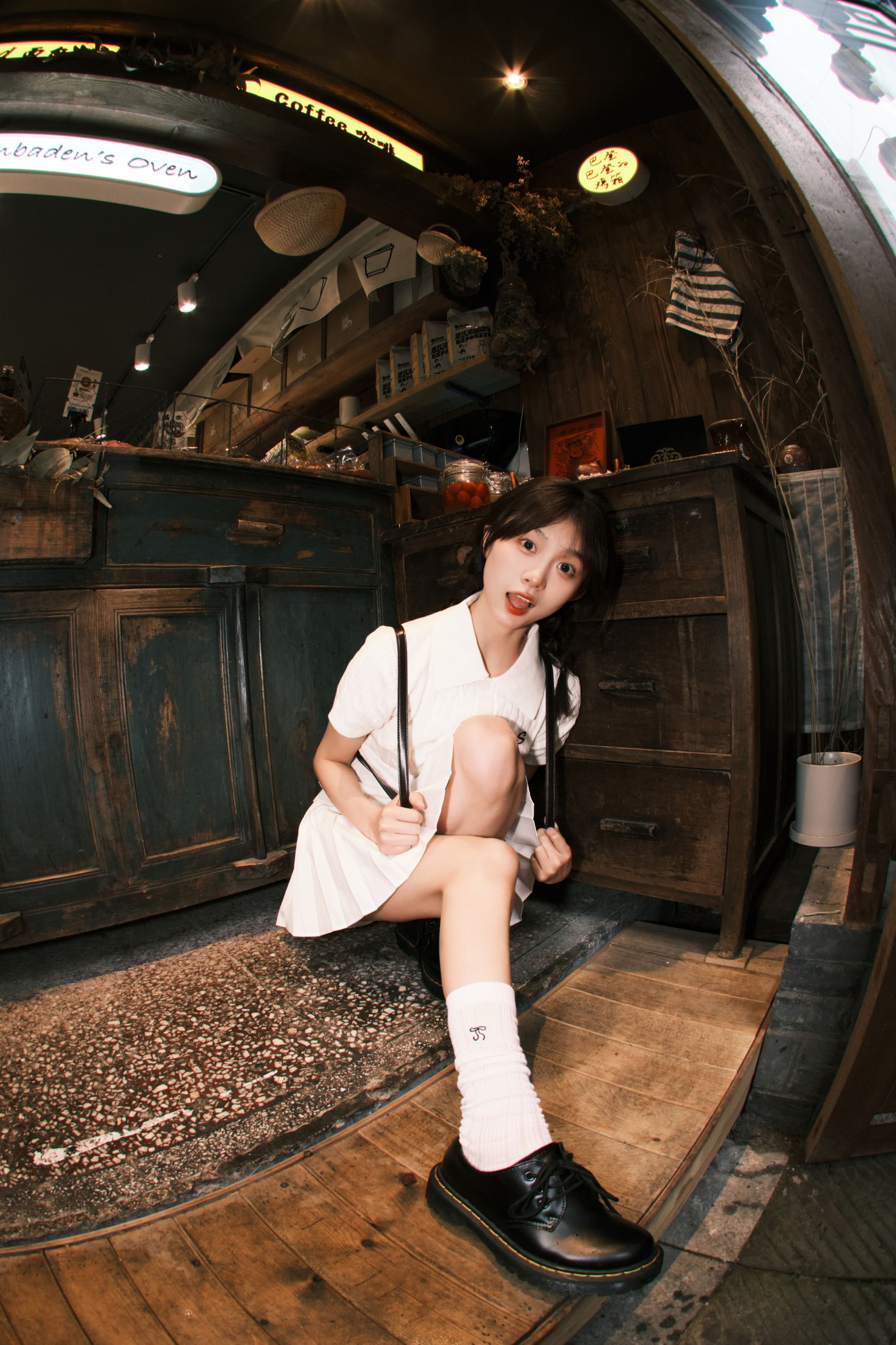 图片[3]-晓晓 – 《面包女孩》[33P]-COS写真在线网