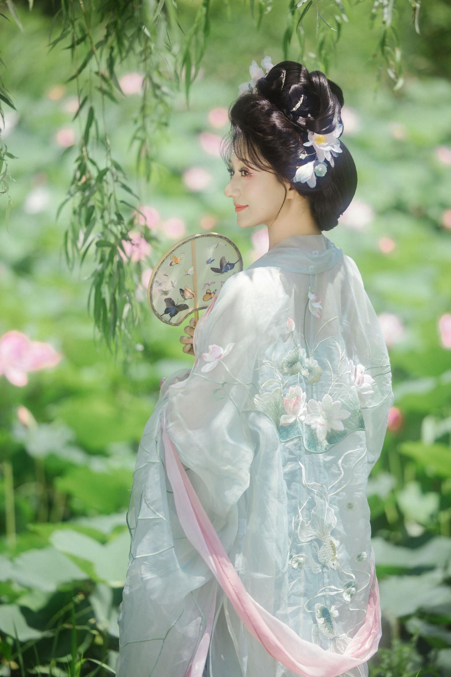图片[3]-飘飘不吃草 – 《风吹荷花香》[34P]-COS写真在线网