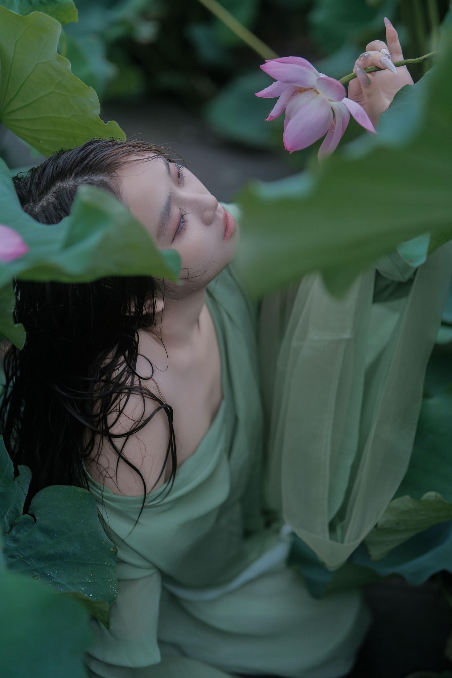图片[5]-乐乐 – 《雨荷》[22P]-COS写真在线网