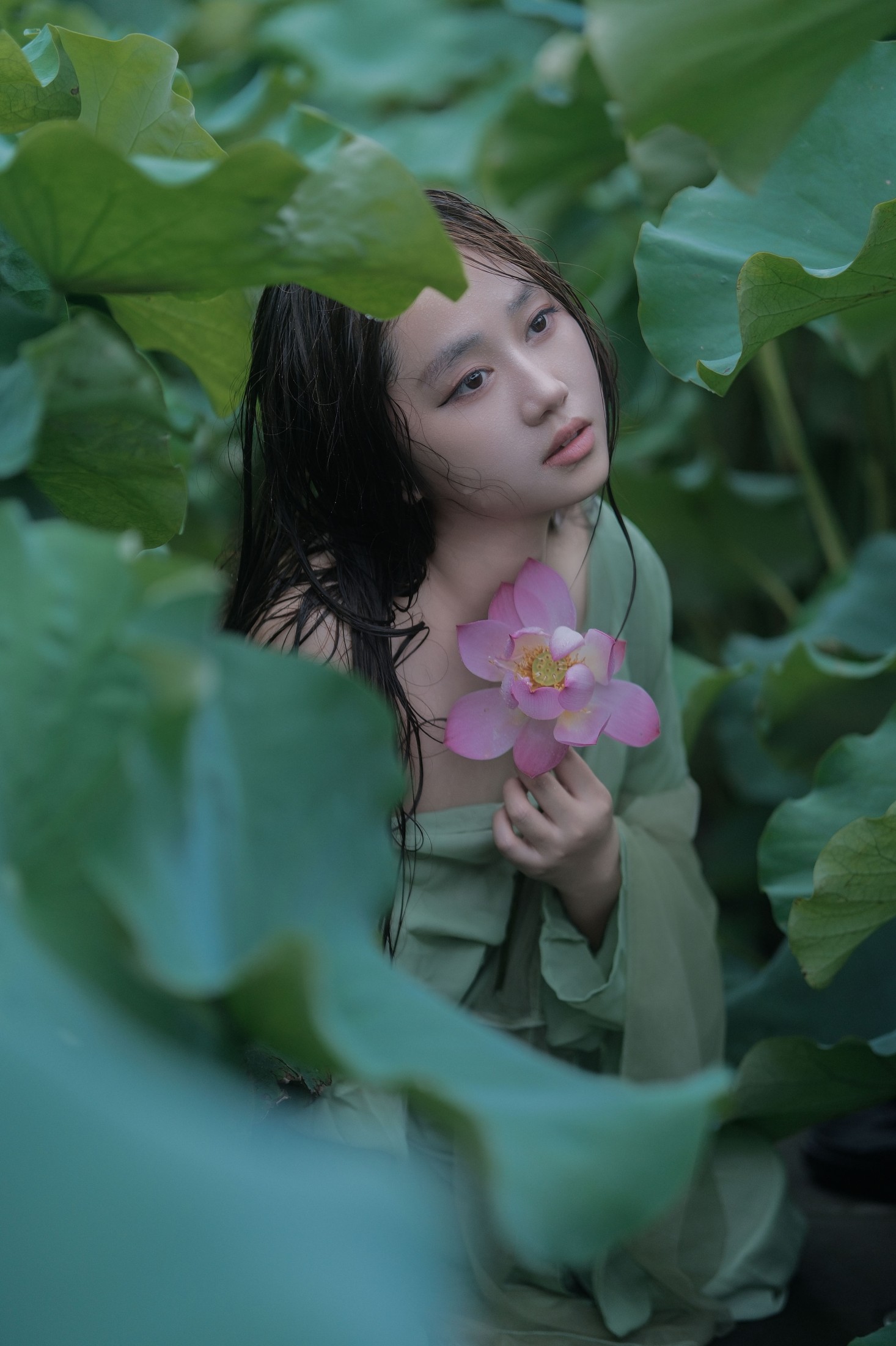 图片[4]-乐乐 – 《雨荷》[22P]-COS写真在线网