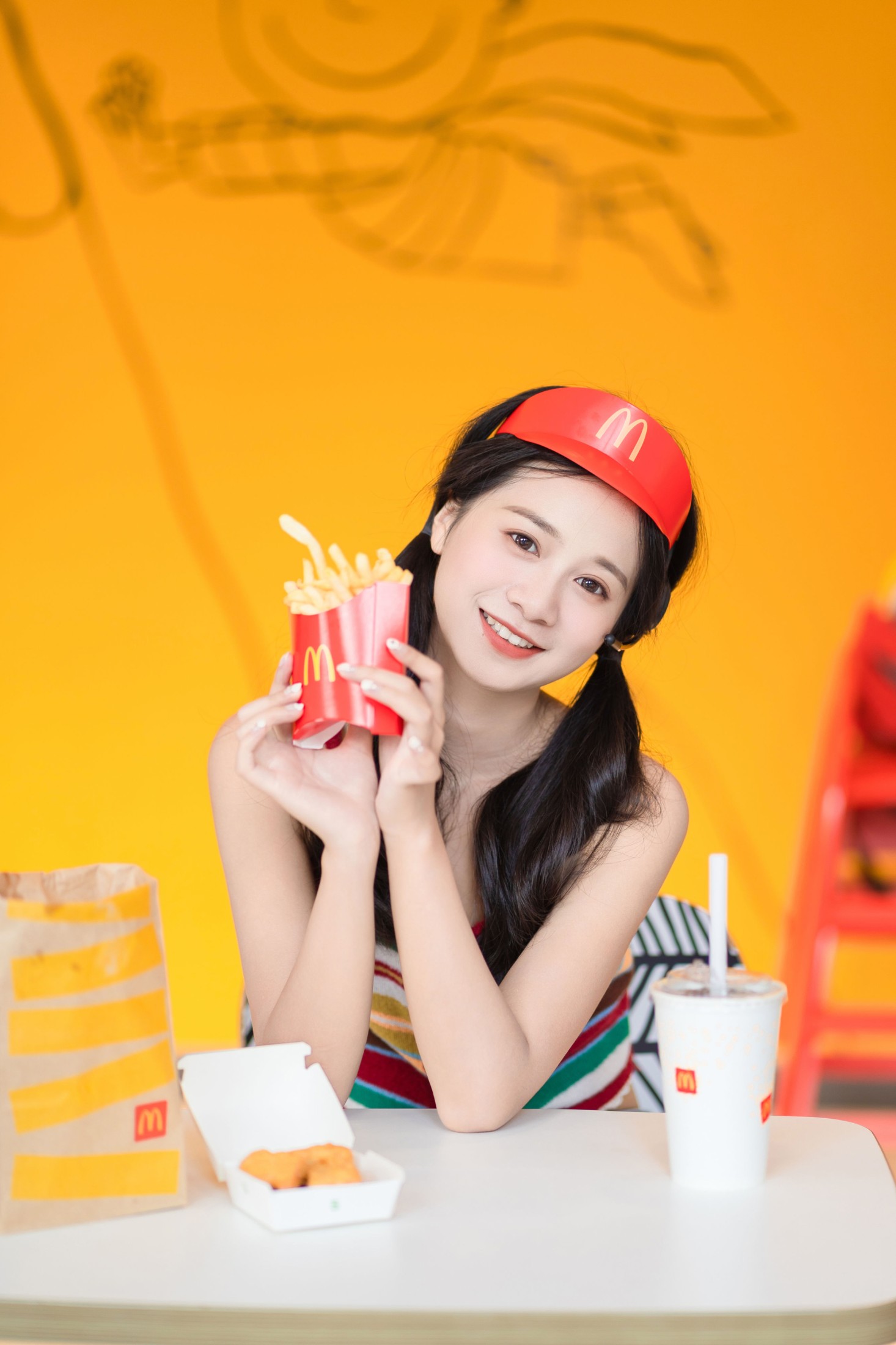 图片[3]-橙子舒 – 《今天是麦当劳女孩》[23P]-COS写真在线网
