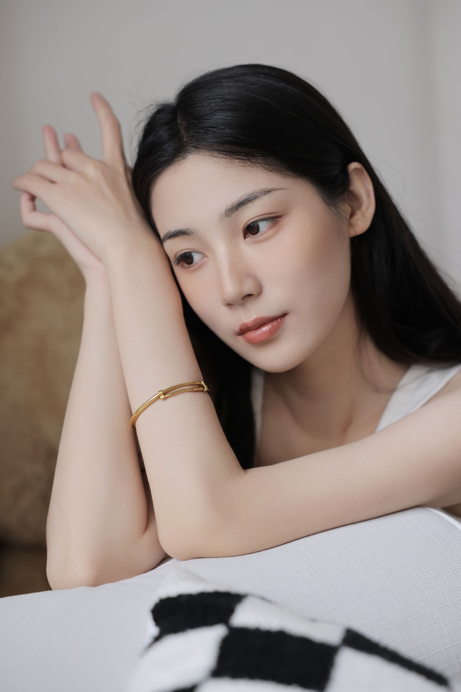 图片[5]-见南山 – 《白》[22P]-COS写真在线网